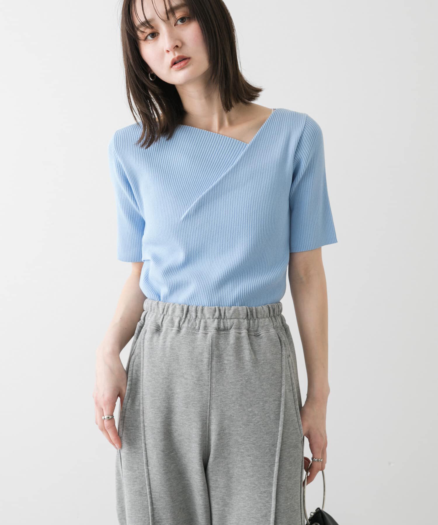 SENSE OF PLACE by URBAN RESEARCH「『一部WEB限定カラー』アシメネックハーフスリーブセーター」|ニット・セーター|