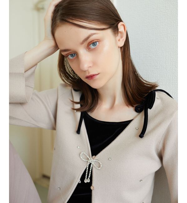 MAJESTICLEGON「リボンブローチセットビジューカーデ」|カーディガン|ピンク