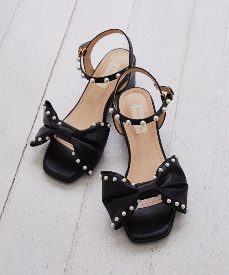 Maison de FLEUR「パールリボンサンダル」|サンダル|ブラック