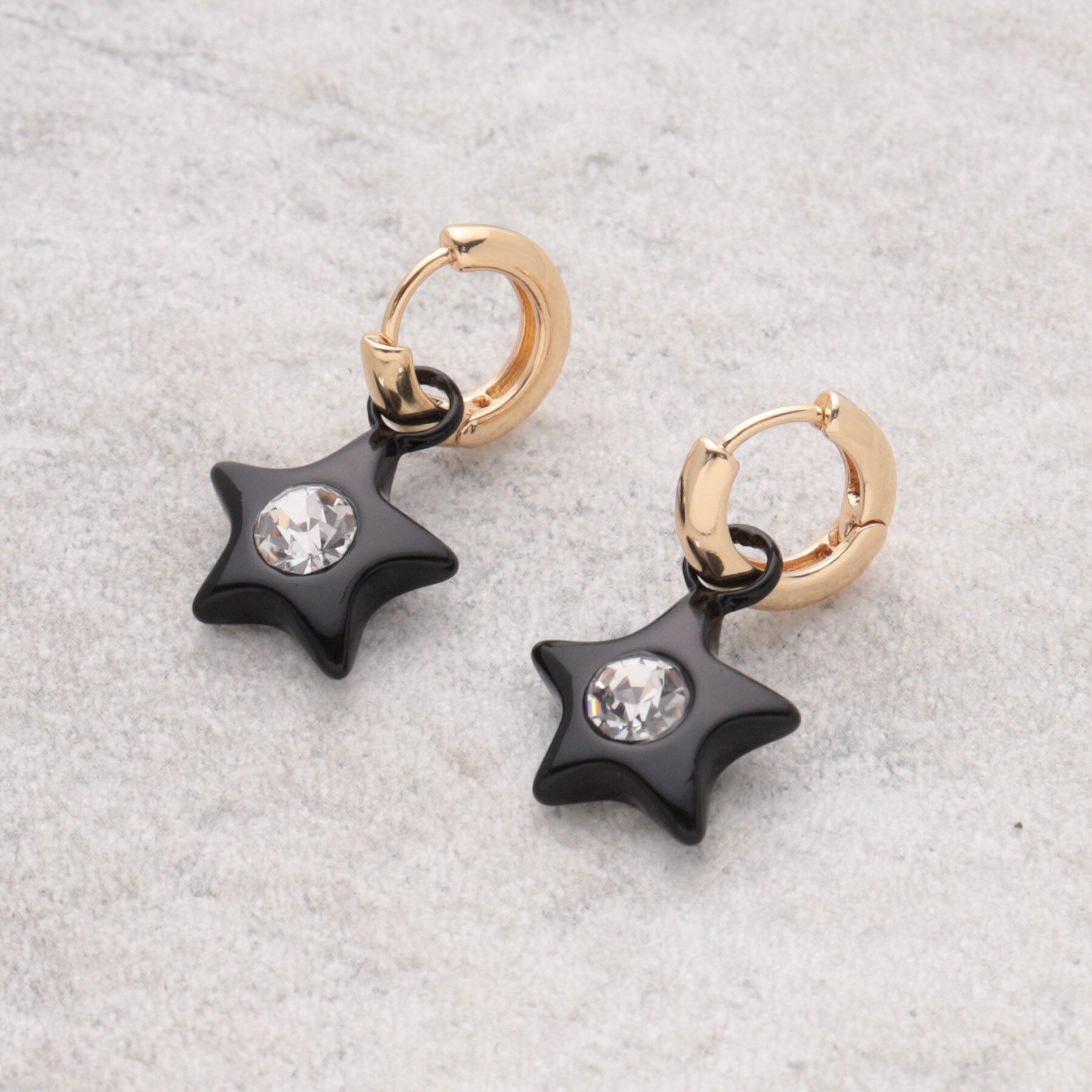 OPAQUE.CLIP「ブラック&times;ビジュー モチーフピアス」|ピアス|