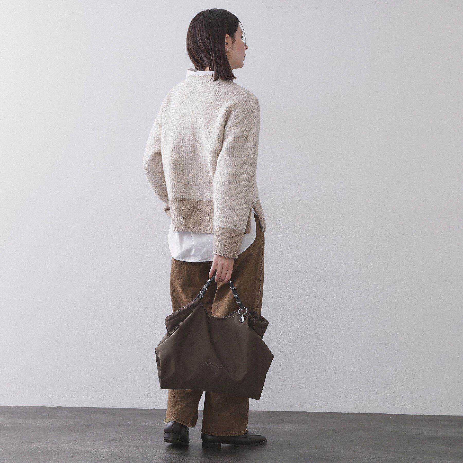 OPAQUE.CLIP「ロープハンドルドロストミドルトートバッグ【軽量／A4サイズ対応】」|トートバッグ|