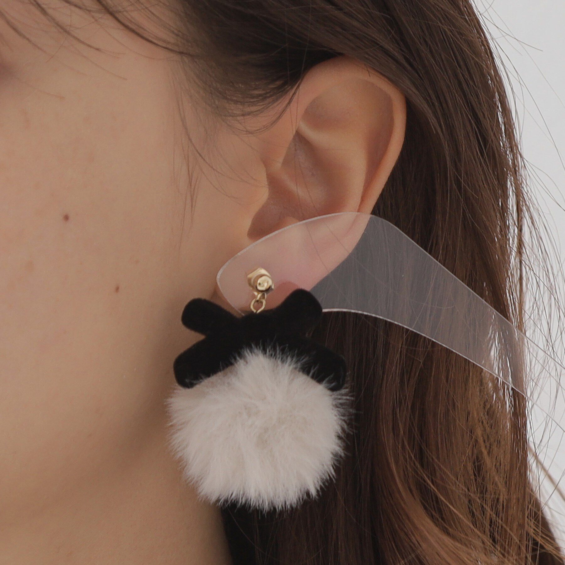 Couture broach「フェイクファーリボンピアス」|ピアス|