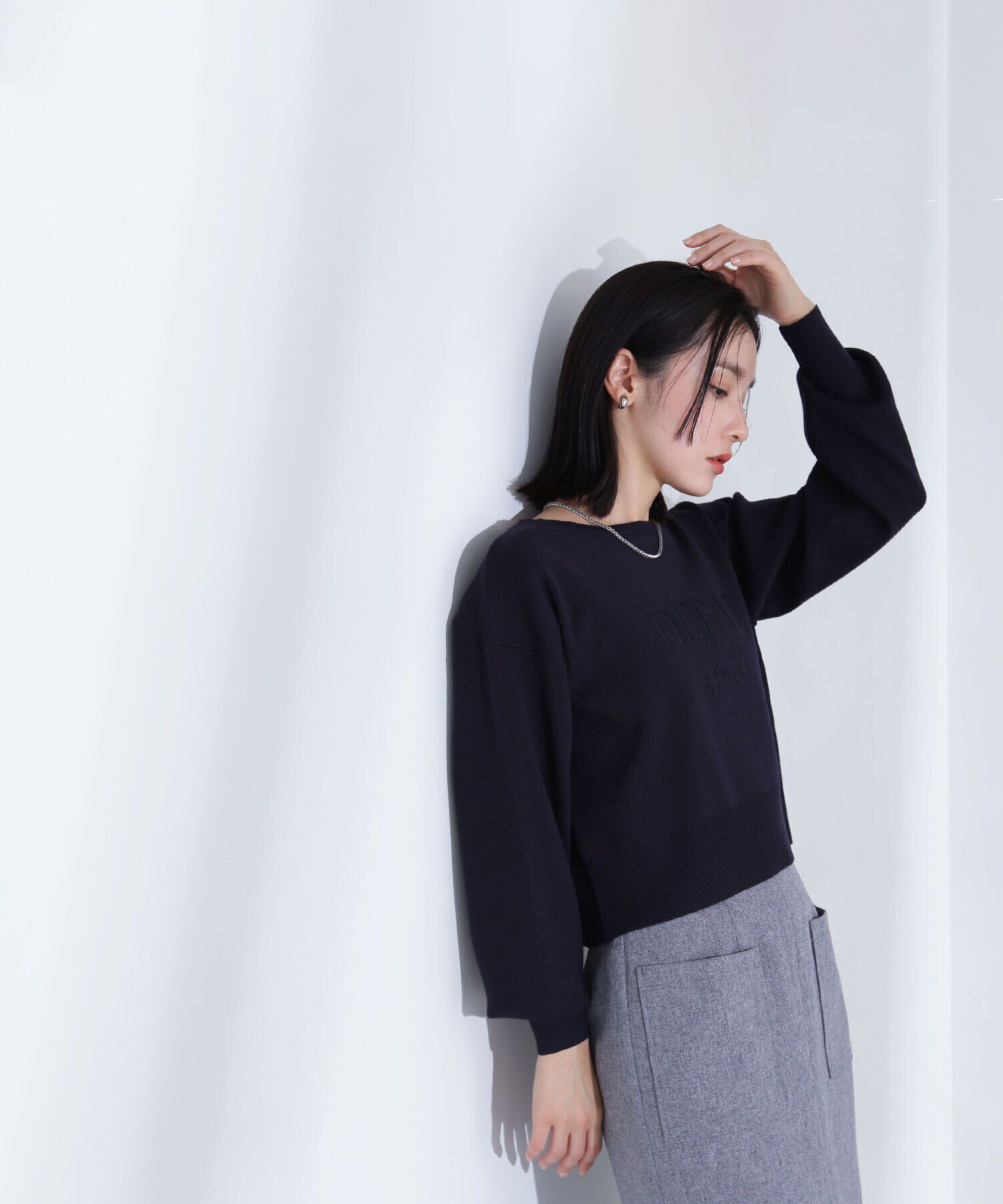  「クロップド刺繍ロゴニット」|ニット・セーター|