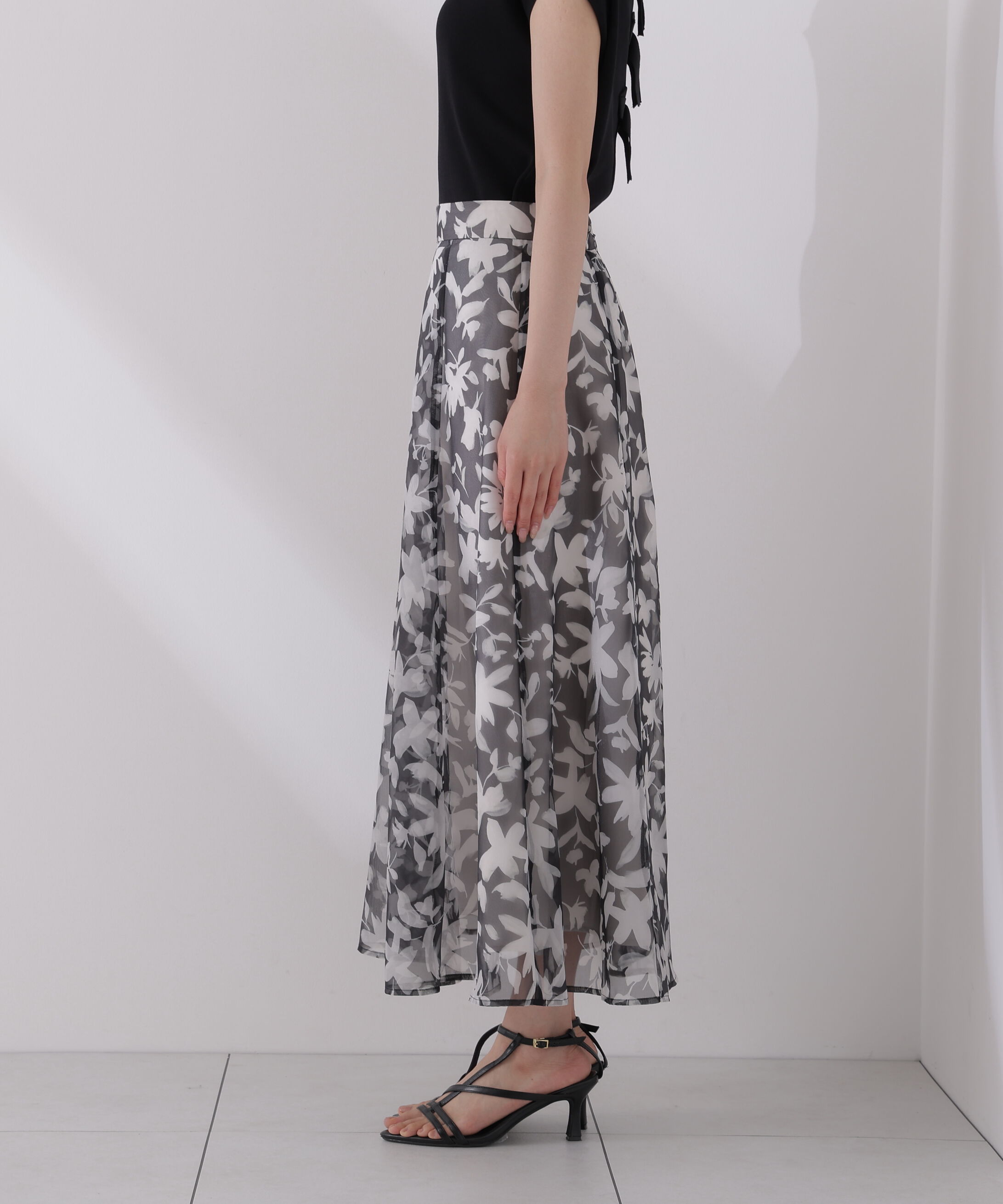 PROPORTION BODY DRESSING「＜ウォッシャブル＞ペイントフラワースカート」|スカート|