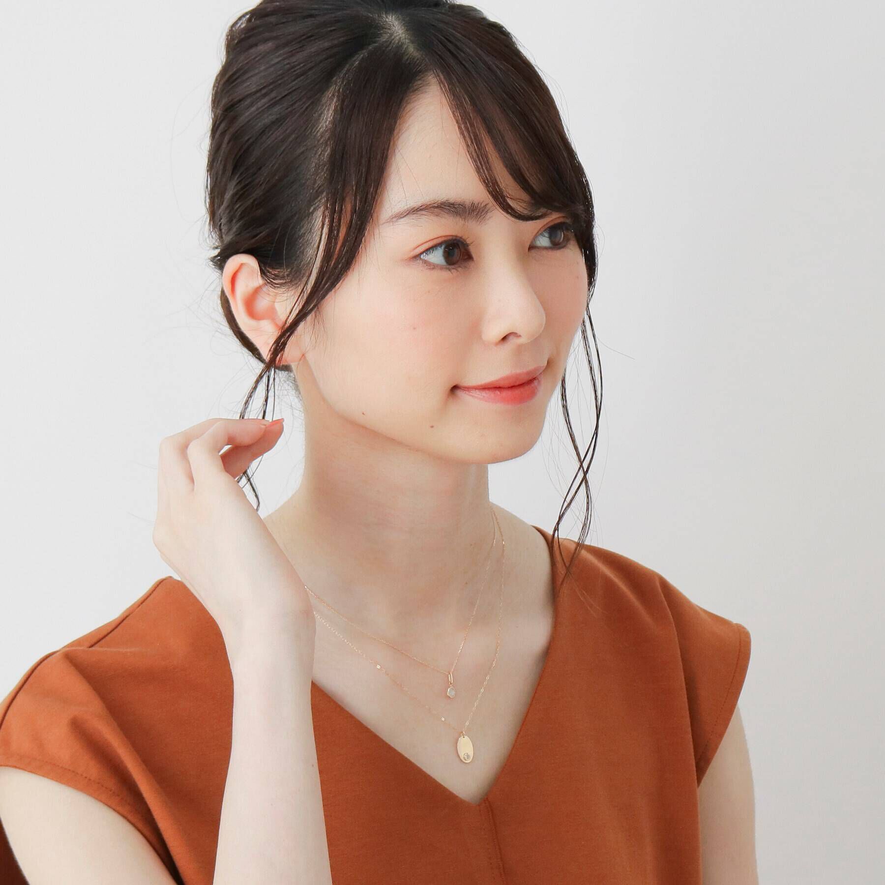 COCOSHNIK「カラーストーン（ムーンストーン）オーバルプレート　ネックレス」|ネックレス|