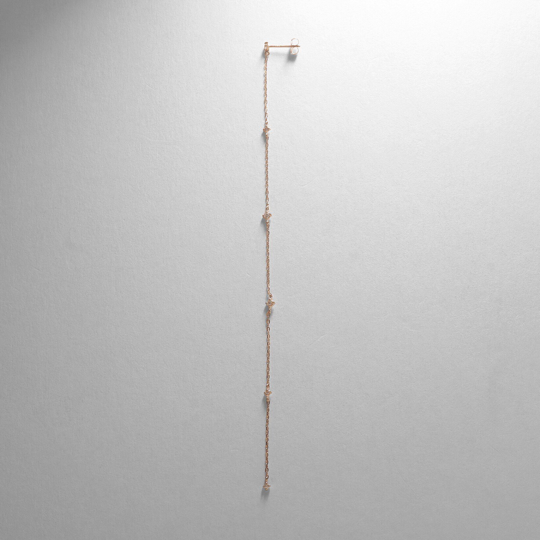 COCOSHNIK「K10ダイヤモンド ステーションロング スタッドピアス（片耳用）」|ピアス|