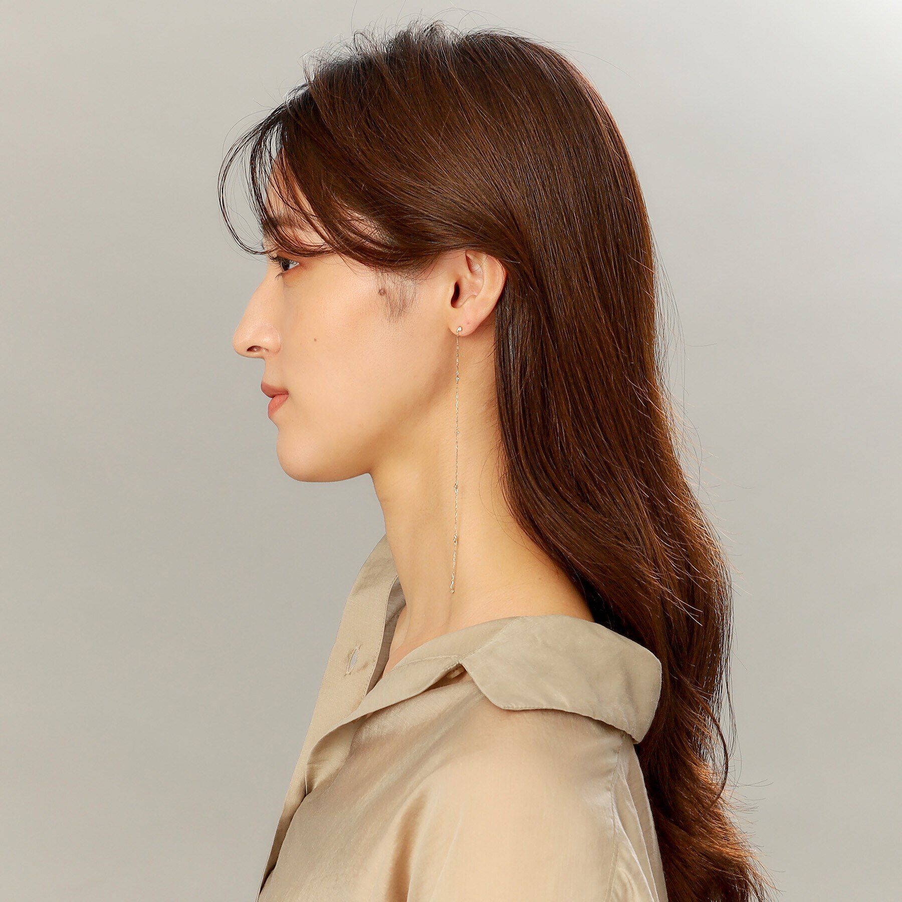 COCOSHNIK「K10ダイヤモンド ステーションロング スタッドピアス（片耳用）」|ピアス|