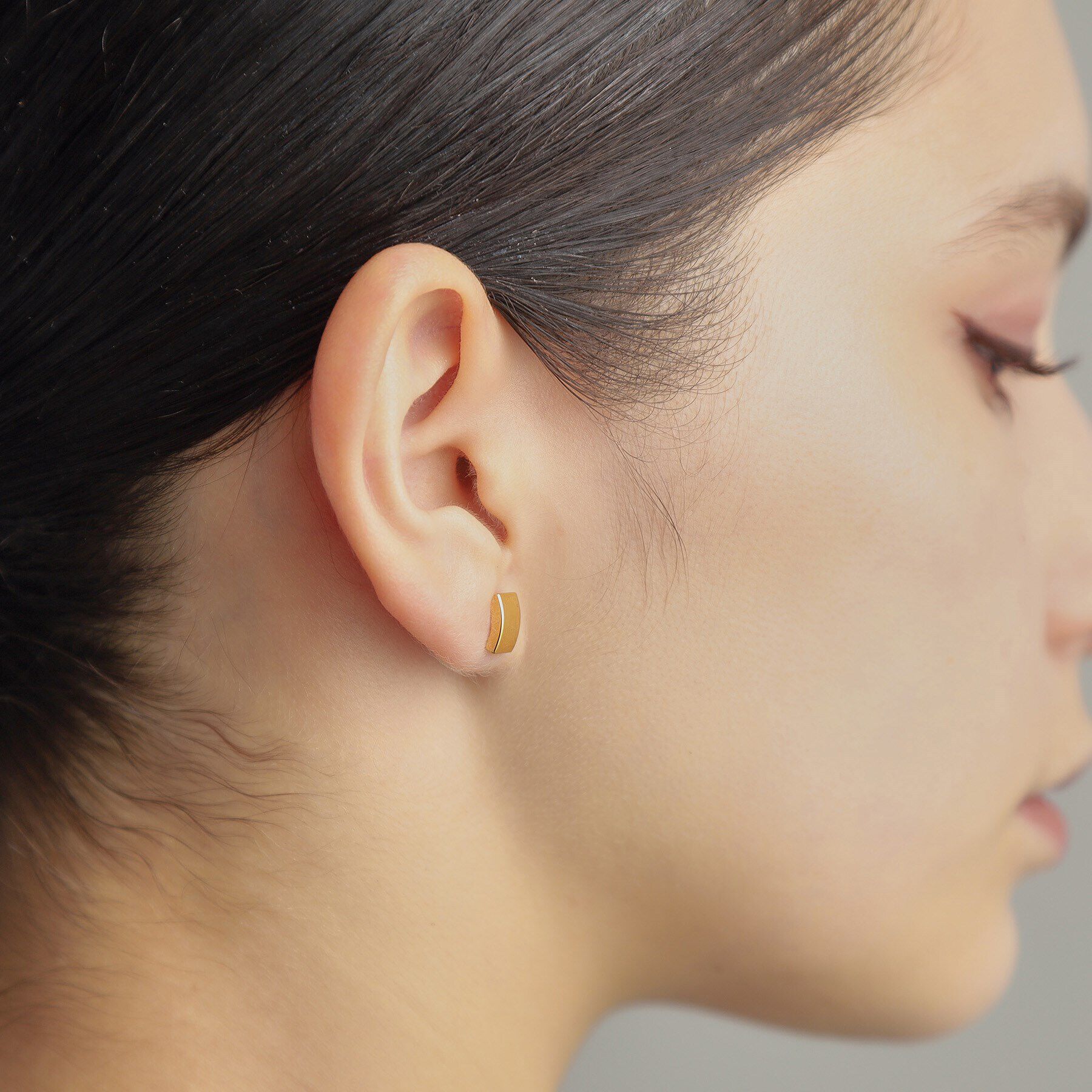 COCOSHNIK ONKITSCH「シルバー シールドシェイプ スタッドピアス GP」|ピアス|