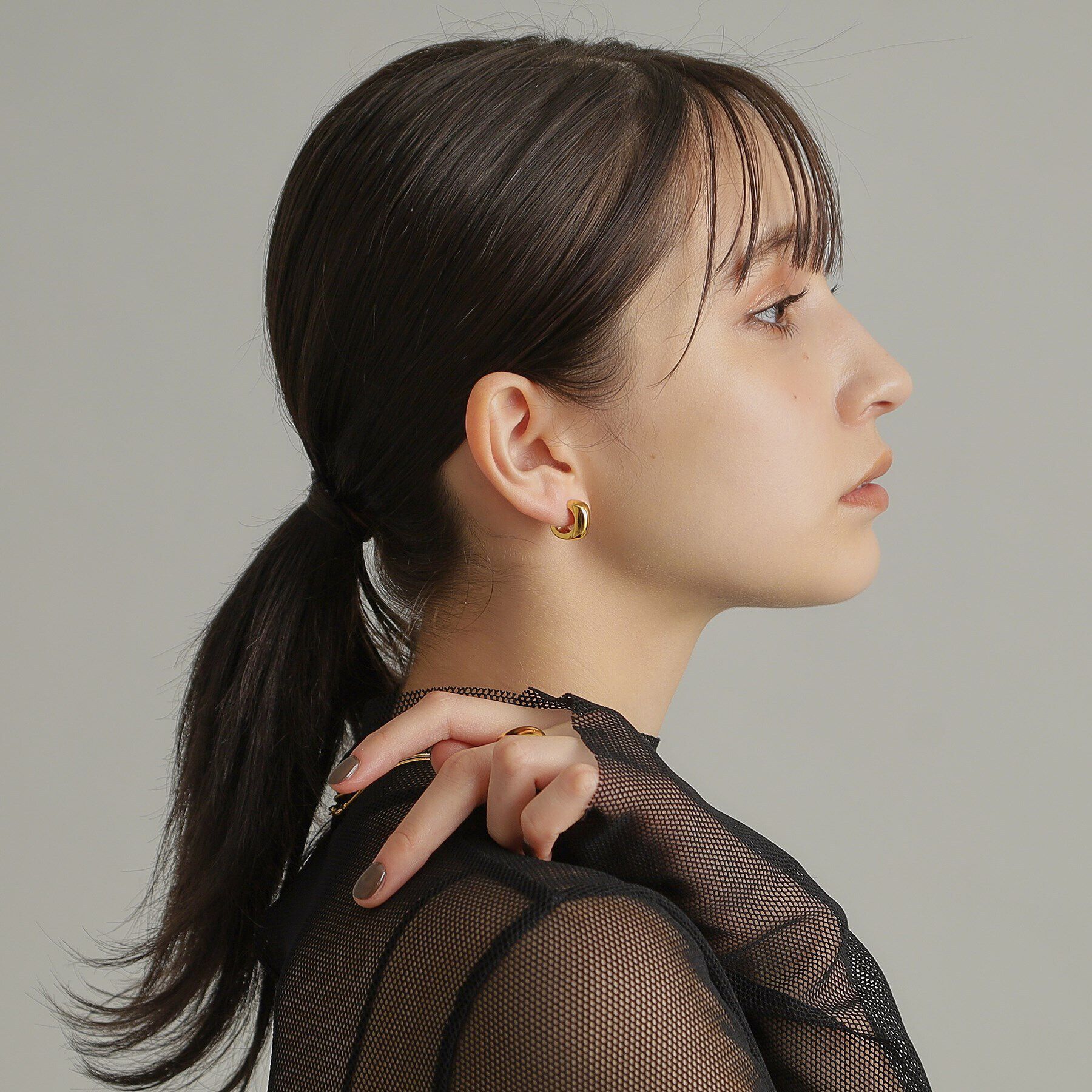 COCOSHNIK ONKITSCH「シルバー スモールフープ スロープカットピアス GP」|ピアス|