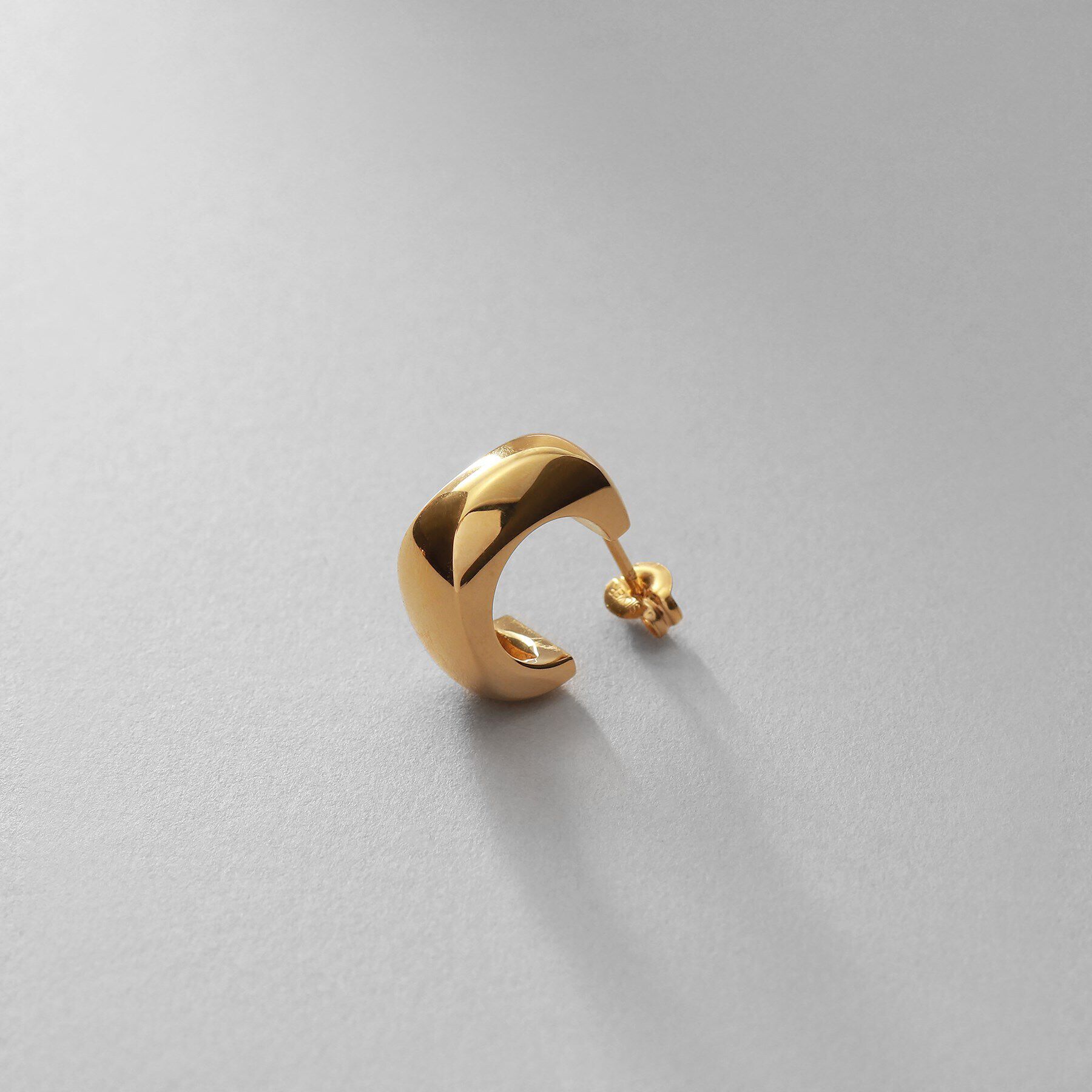 COCOSHNIK ONKITSCH「シルバー スモールフープ スロープカットピアス GP」|ピアス|