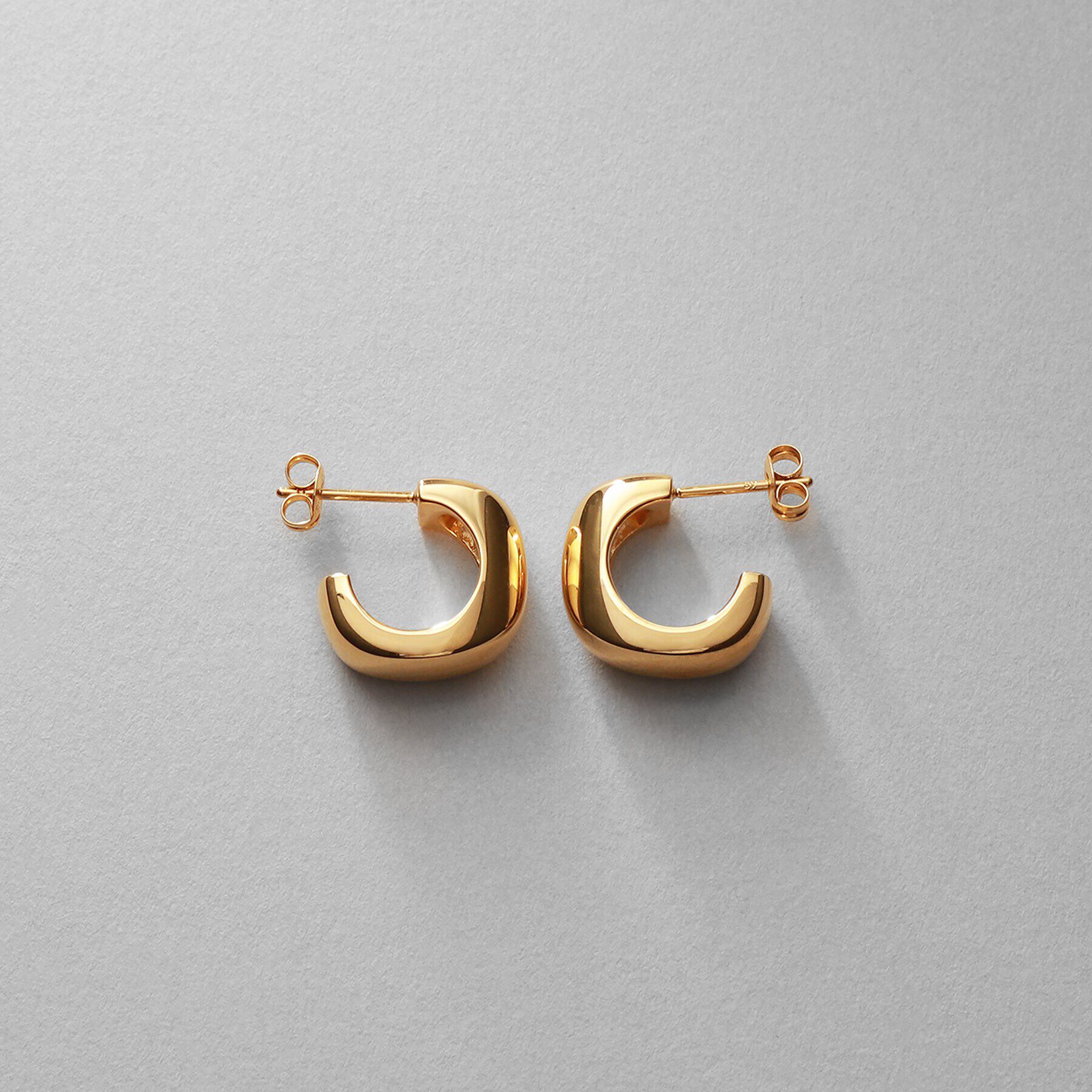 COCOSHNIK ONKITSCH「シルバー スモールフープ スロープカットピアス GP」|ピアス|