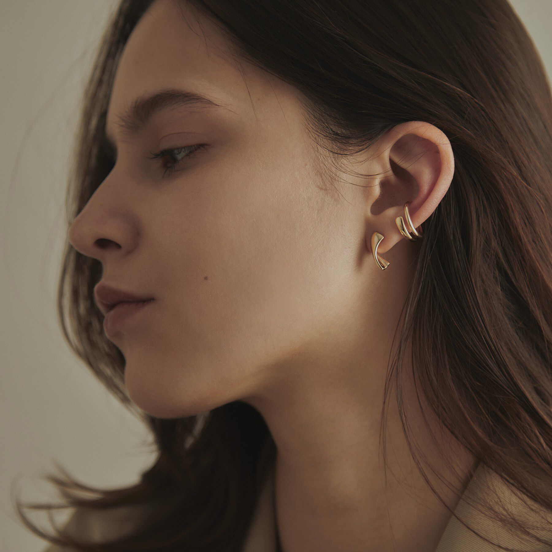 COCOSHNIK「K10ニュアンスブランチ イヤーカフ」|イヤリング|