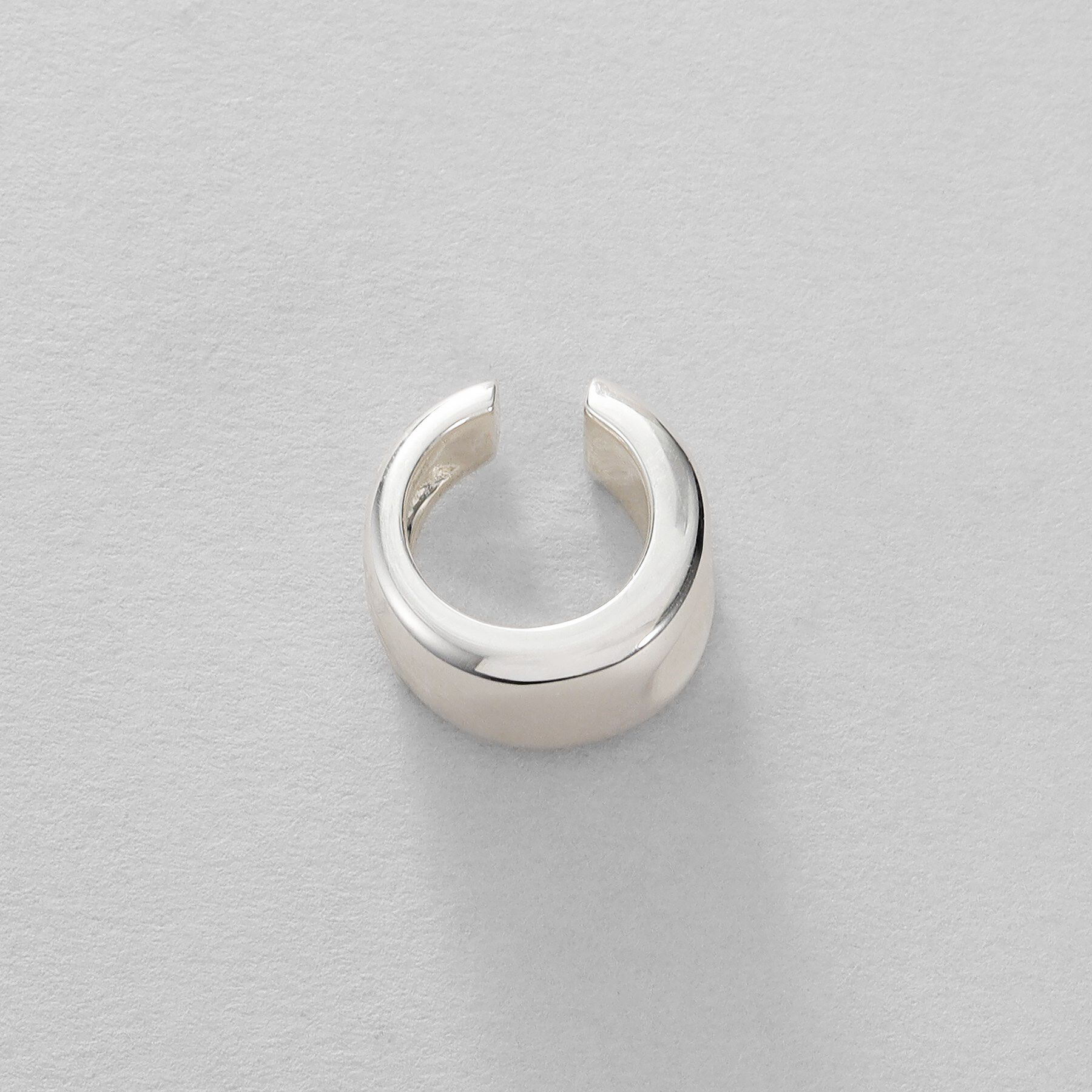 COCOSHNIK ONKITSCH「シルバー コンケイブイヤカフ」|イヤリング|