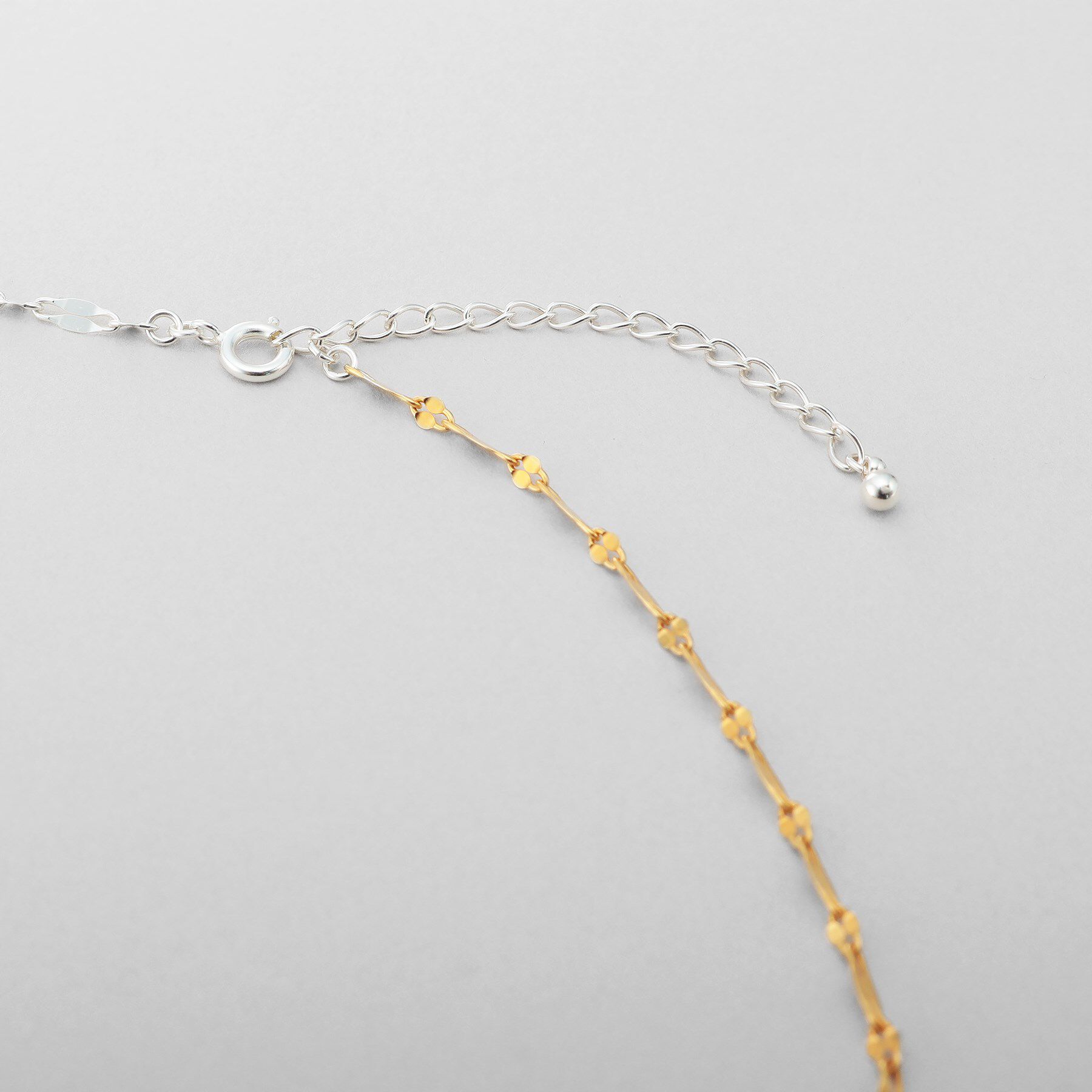 COCOSHNIK ONKITSCH「シルバー コンビカラー デュアルペタルネックレス」|ネックレス|