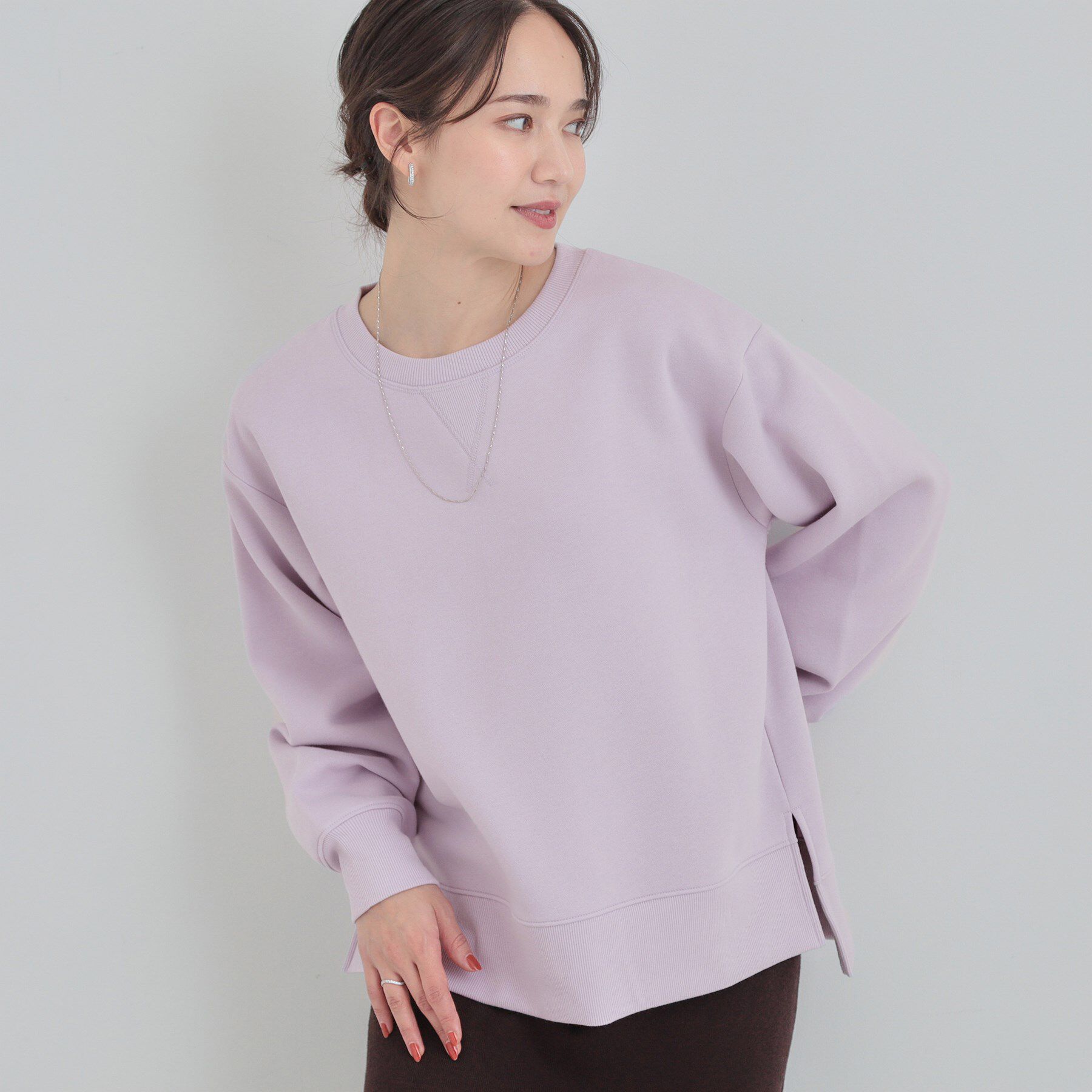 SHOO･LA･RUE「【あったか/S-LL】シンプルだから使いやすい ガゼット付き 裏起毛スウェット」|パーカー|ラベンダー(080)
