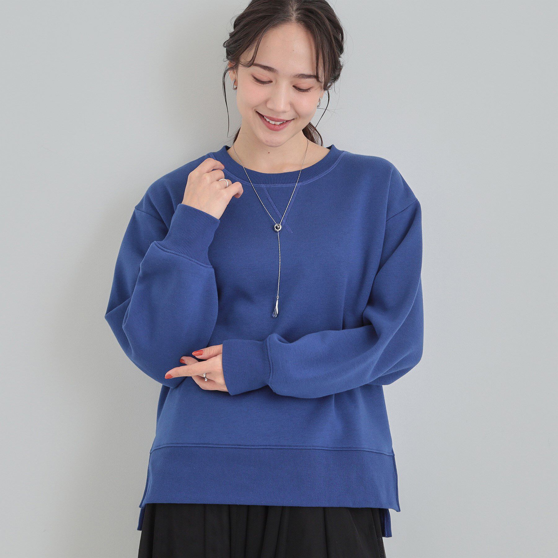 SHOO･LA･RUE「【あったか/S-LL】シンプルだから使いやすい ガゼット付き 裏起毛スウェット」|パーカー|ブルー(093)