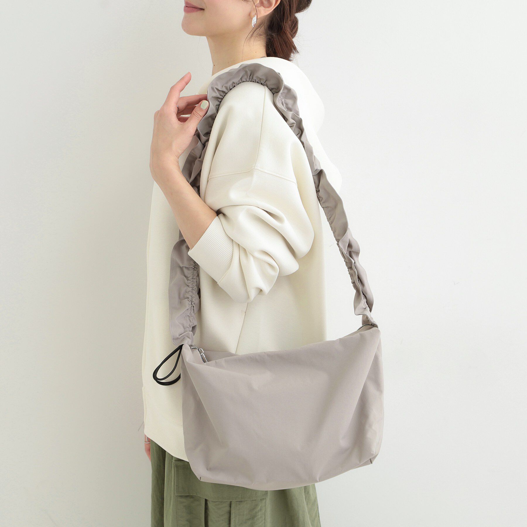 SHOO･LA･RUE「【撥水】ドロストギャザーショルダーバッグ」|ショルダー・メッセンジャー|