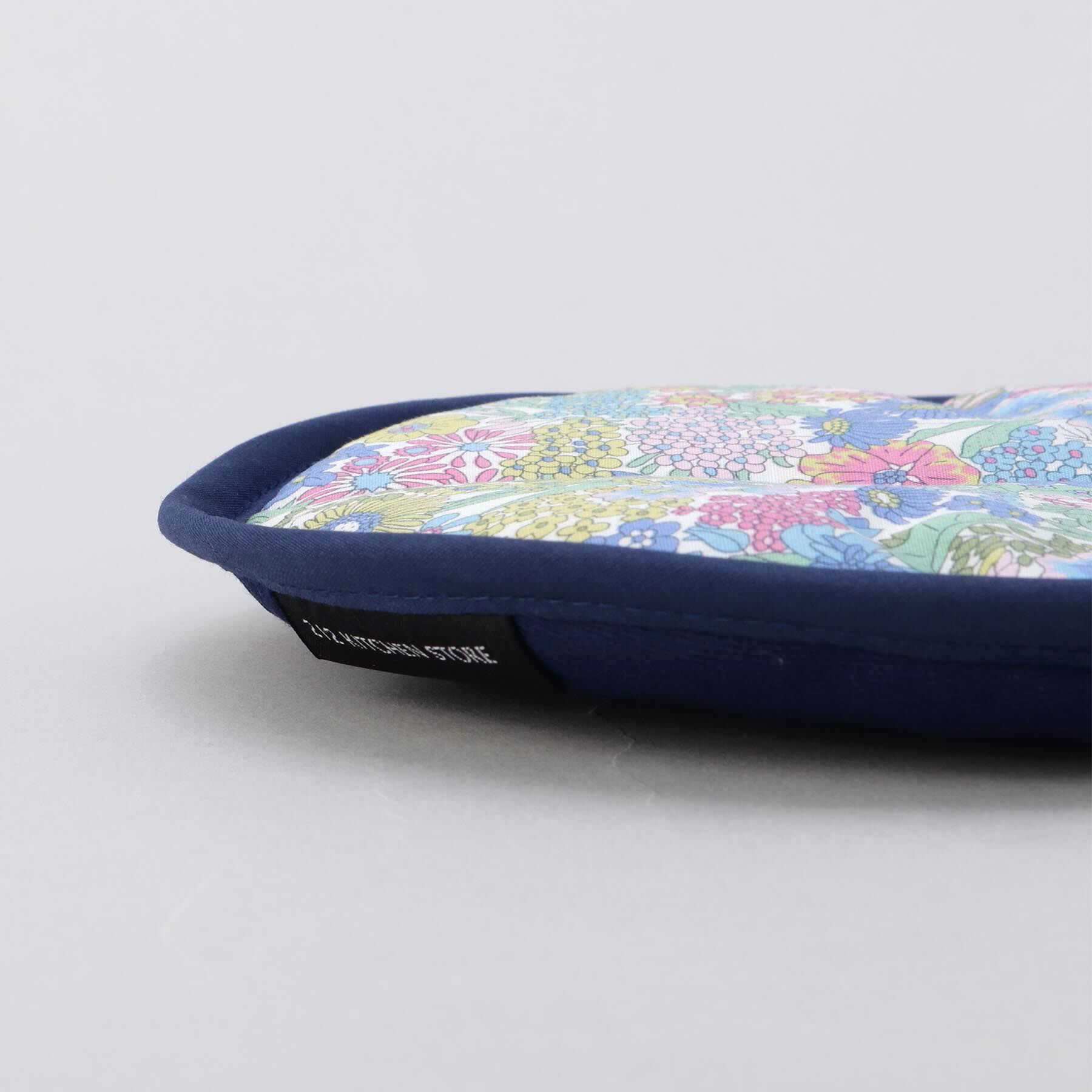 212 KITCHEN STORE「ミトンサークル マーガレットアニー BL ＜フローレットロンドン＞」|食器・キッチングッズ|