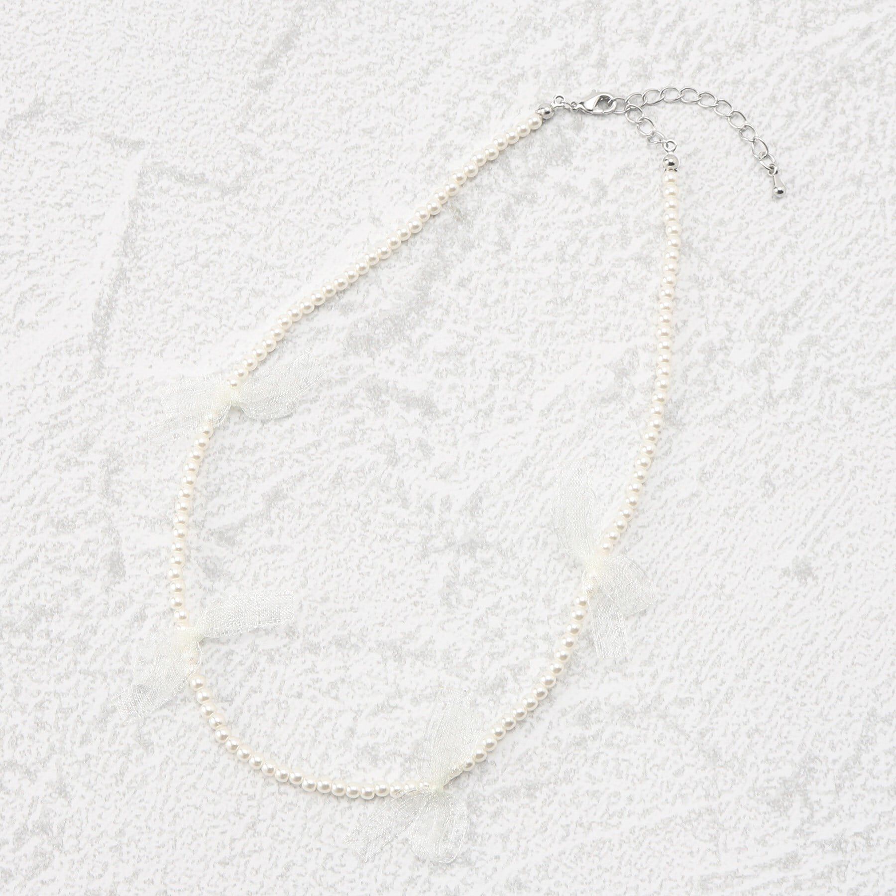 Grandedge「ネックレス ニッケルフリー ミニフェイクパール ビーズ シアー リボン ショートネックレス」|ネックレス|