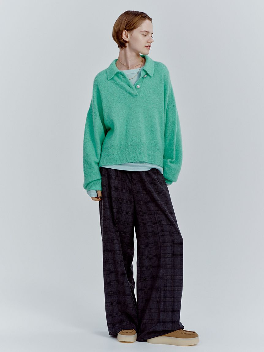 Mila Owen「【USAGI ONLINE・ZOZOTOWN限定カラー】ビジュー釦クロップドポロニットプルオーバー」|ポロシャツ|