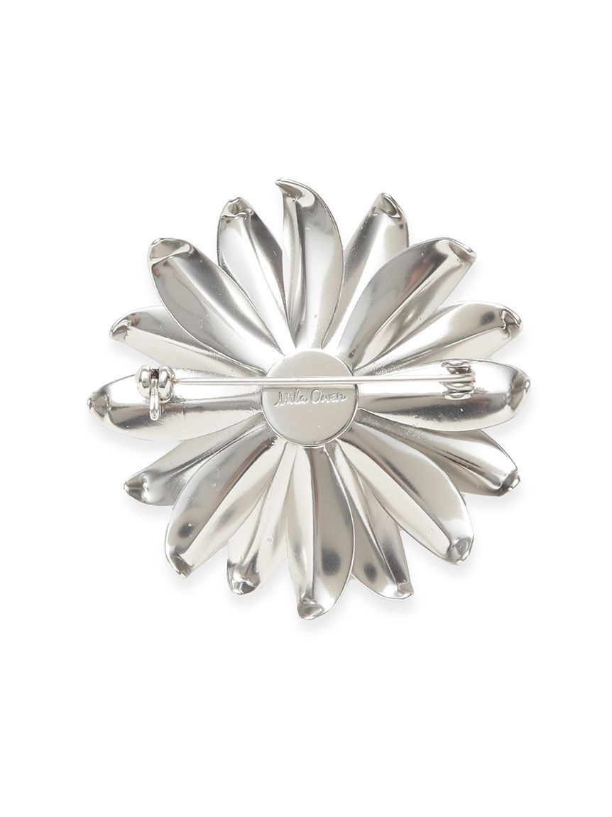 Mila Owen「メタルフラワーブローチ」|ブローチ・コサージュ|