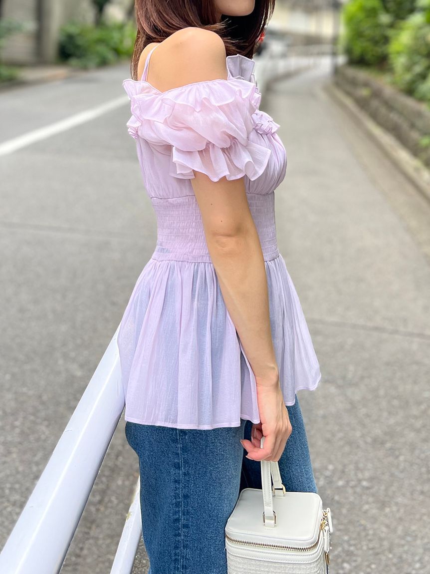 SNIDEL「オフショルフリルブラウス」|シャツ・ブラウス|