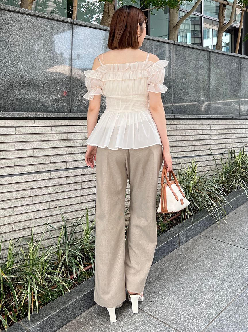 SNIDEL「オフショルフリルブラウス」|シャツ・ブラウス|