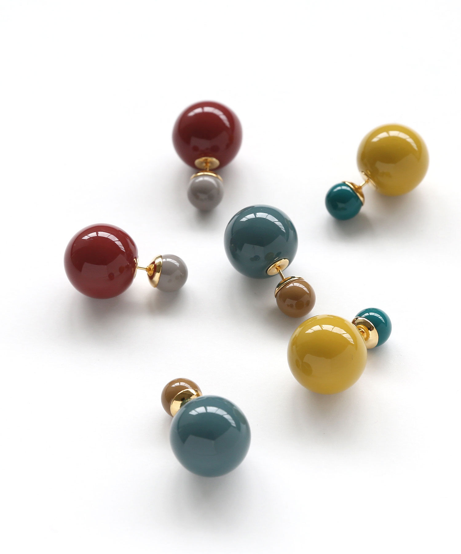 colleca la「バイカラー リバーシブル ボールピアス」|ピアス|