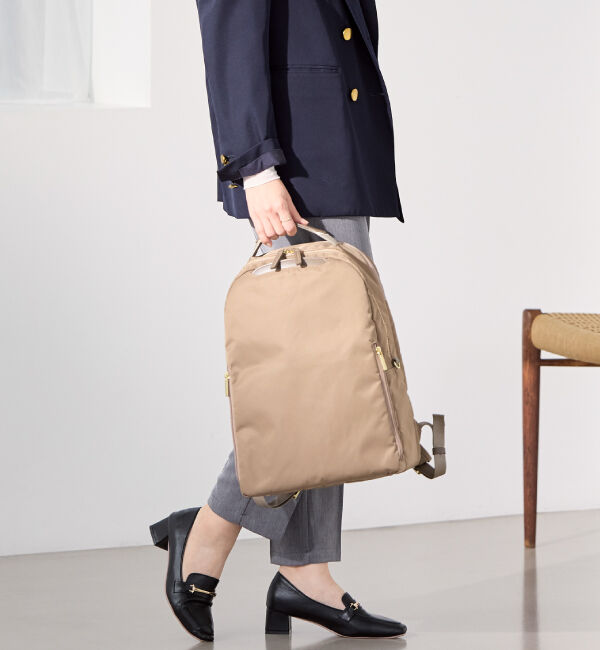 ace.「ace. フィッテム ビジネスリュック ラウンド型 レディースビジネス A4 / 14.0インチPC収納 68683」|リュック|