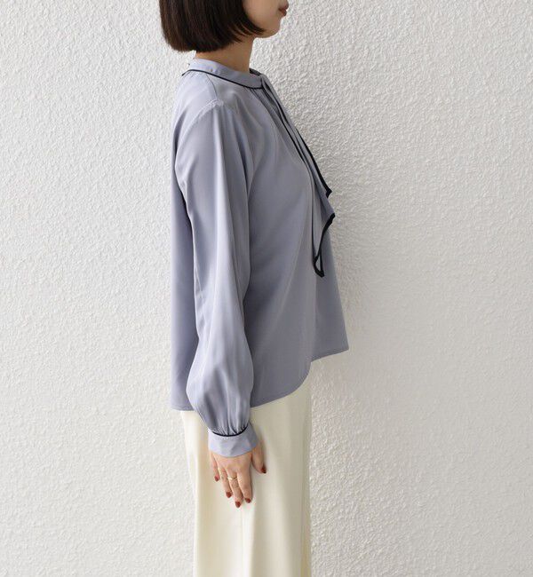 SHIPS Colors 「《予約》SHIPS Colors:〈手洗い可能〉バイカラー トリム ボウタイ ブラウス◆」|シャツ・ブラウス|