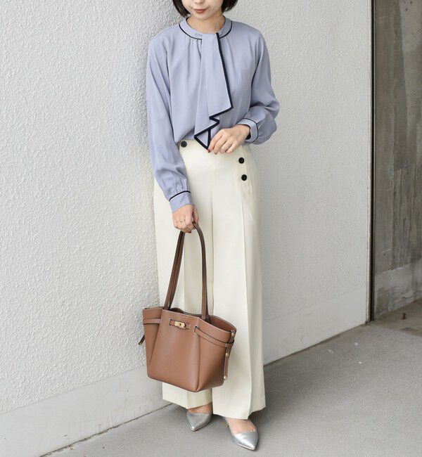 SHIPS Colors 「《予約》SHIPS Colors:〈手洗い可能〉バイカラー トリム ボウタイ ブラウス◆」|シャツ・ブラウス|