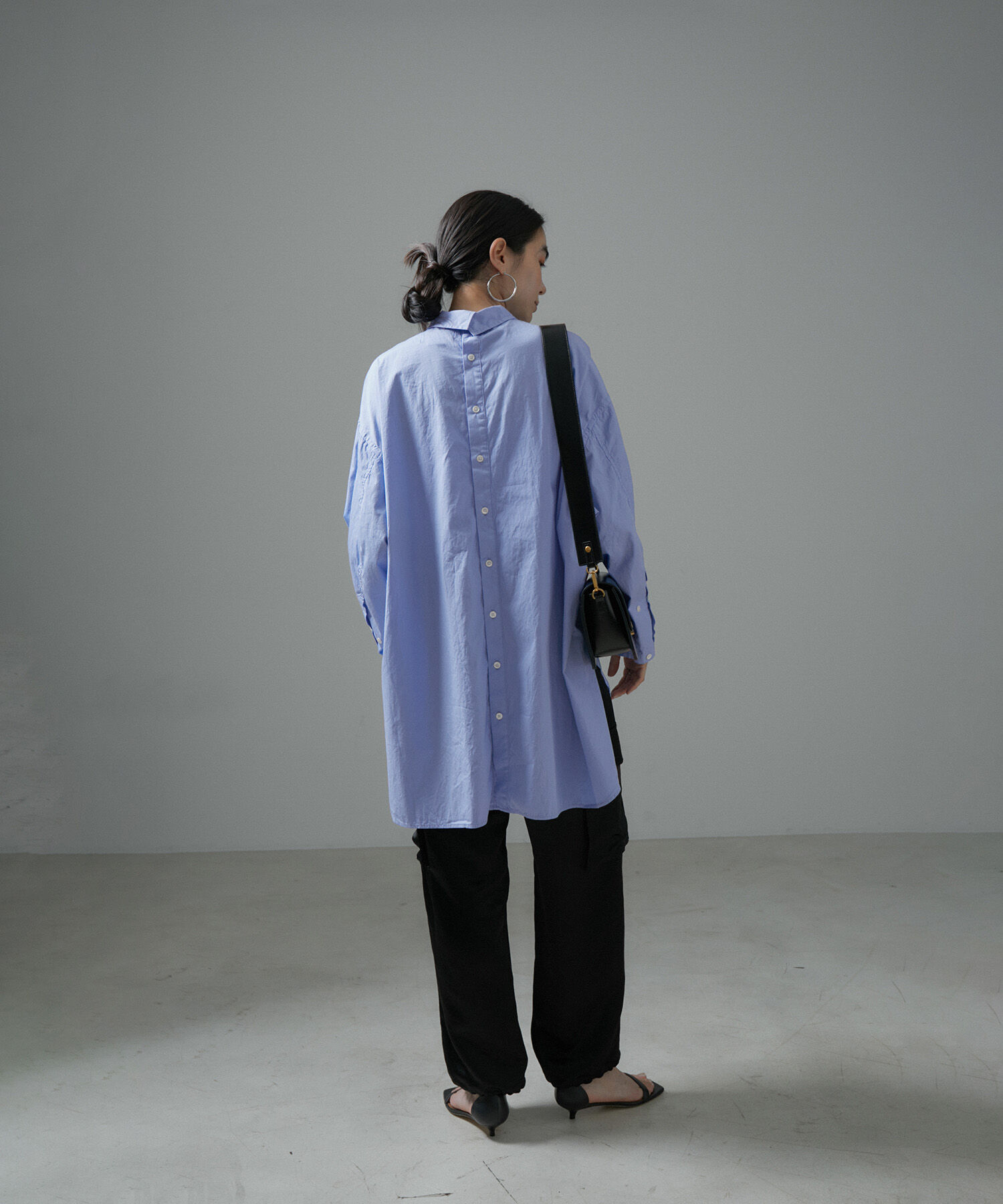 SALON adam et rope'「【Americana（アメリカーナ）】タイプライタークロスロングシャツ/無地」|シャツ・ブラウス|