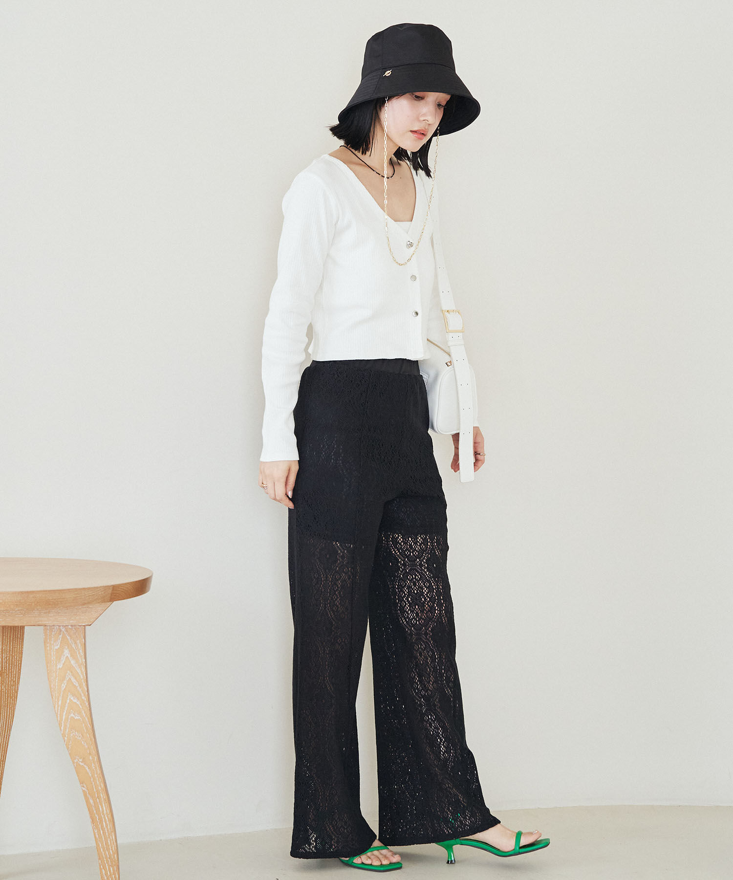 VIS「【洗える】セミフレアレースパンツ」|その他|