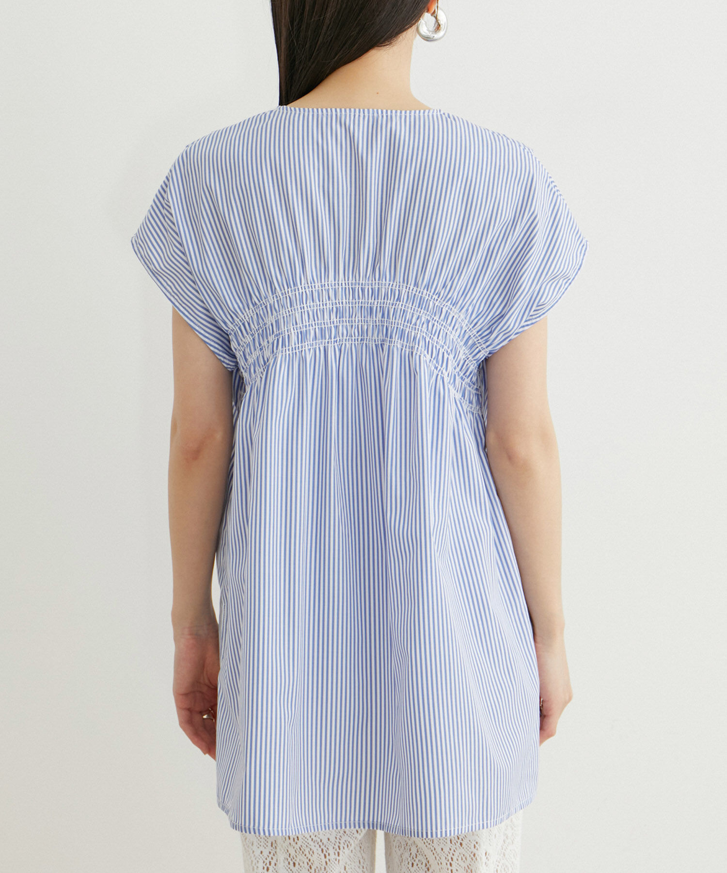 VIS「【夏トップス総選挙/お気に入り登録No.3】ラッフルチュニックブラウス【洗える】」|シャツ・ブラウス|