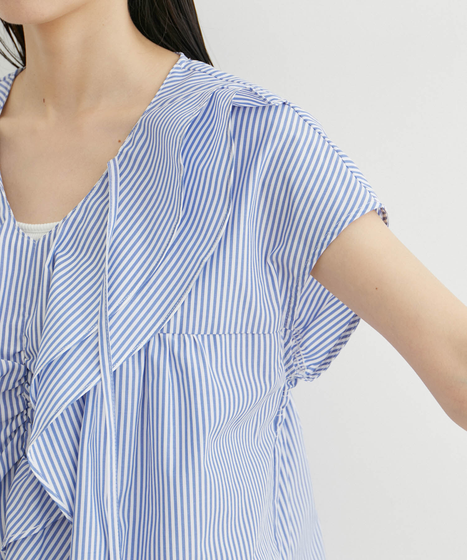 VIS「【夏トップス総選挙/お気に入り登録No.3】ラッフルチュニックブラウス【洗える】」|シャツ・ブラウス|