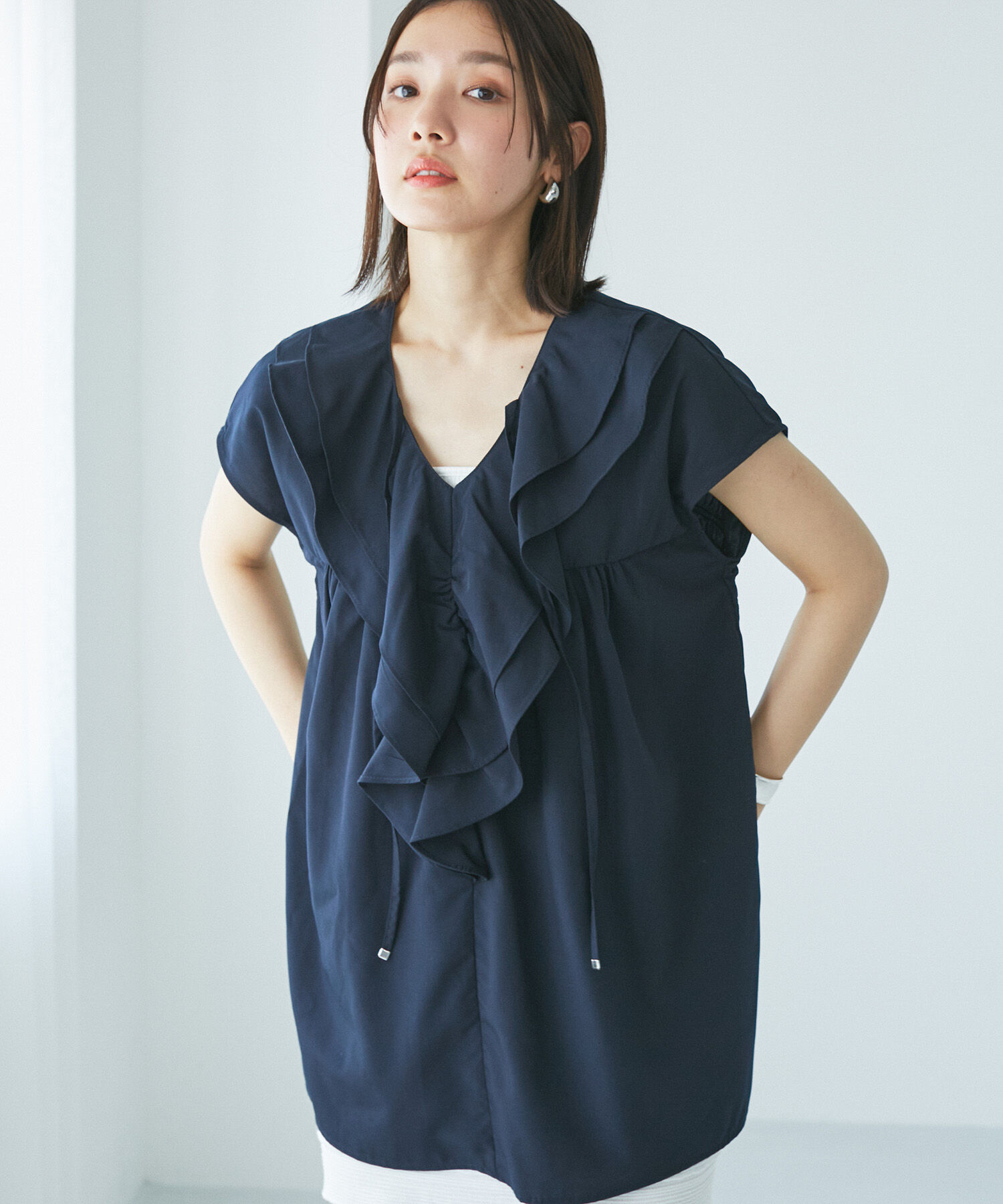 VIS「【夏トップス総選挙/お気に入り登録No.3】ラッフルチュニックブラウス【洗える】」|シャツ・ブラウス|