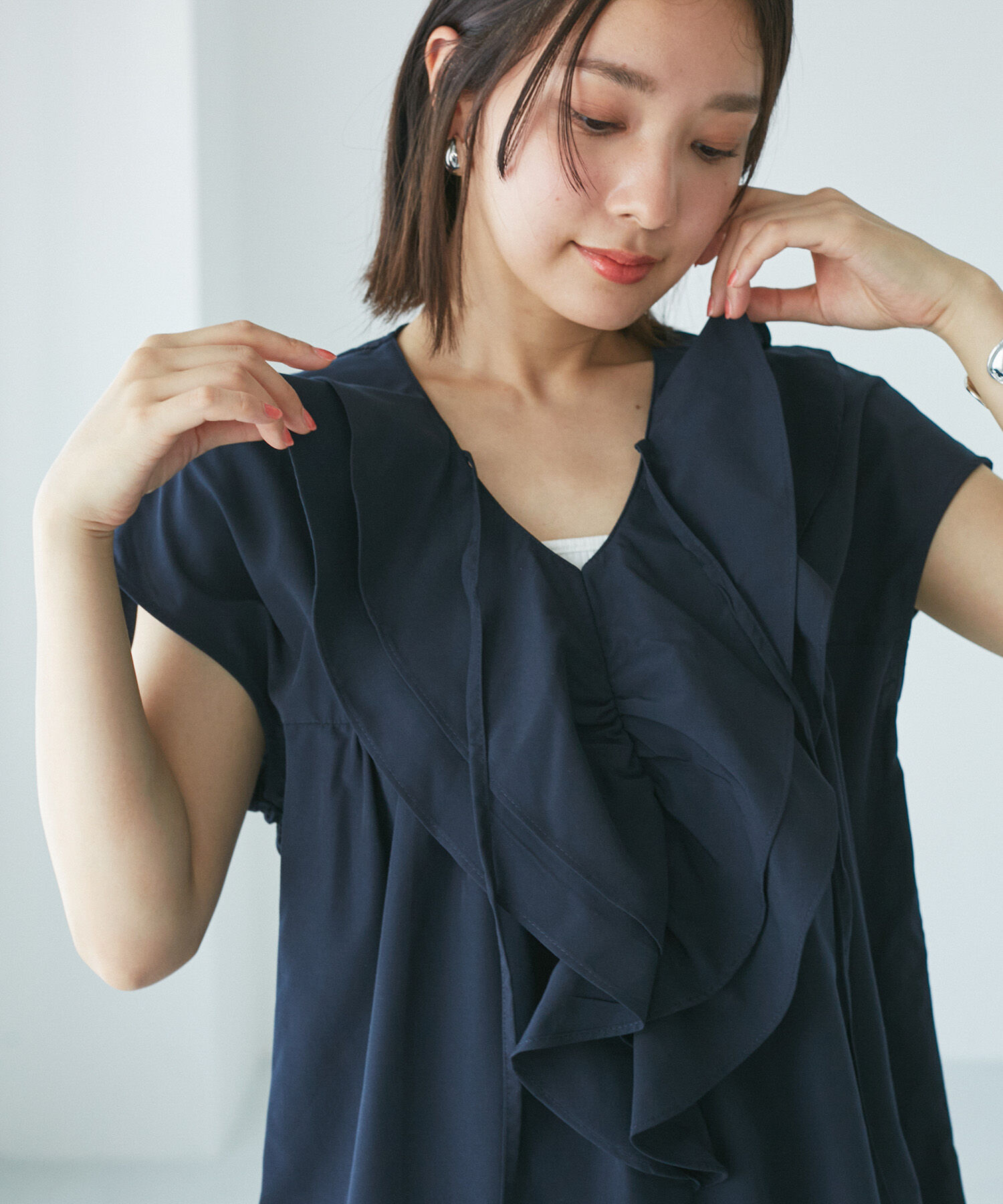 VIS「【夏トップス総選挙/お気に入り登録No.3】ラッフルチュニックブラウス【洗える】」|シャツ・ブラウス|