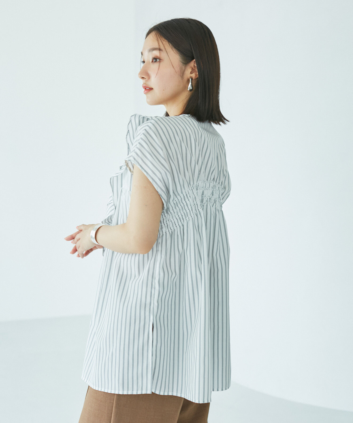 VIS「【夏トップス総選挙/お気に入り登録No.3】ラッフルチュニックブラウス【洗える】」|シャツ・ブラウス|