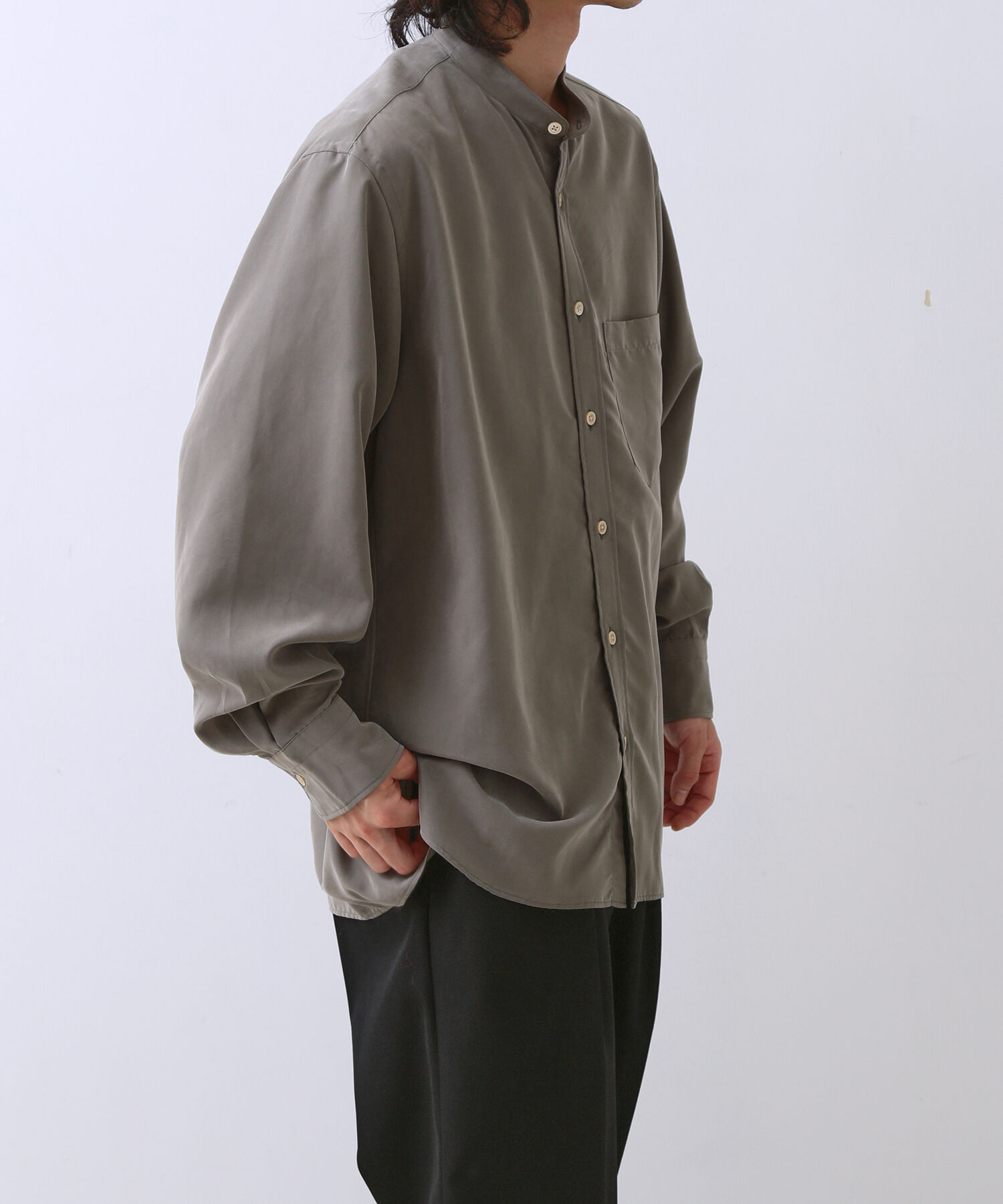 ADAM ET ROPE'「《定番》レーヨンスエード バンドカラーシャツ / ユニセックス」|シャツ・ブラウス|