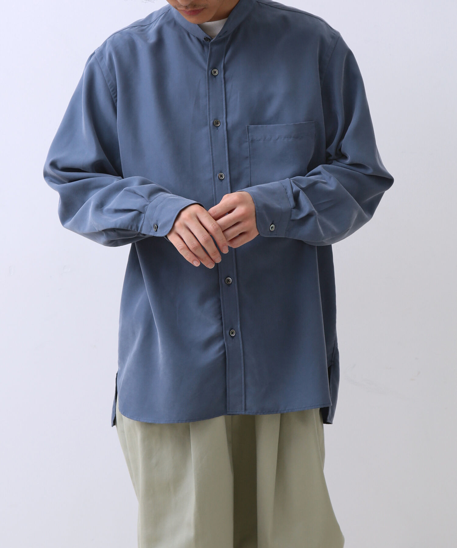 ADAM ET ROPE'「《定番》レーヨンスエード バンドカラーシャツ / ユニセックス」|シャツ・ブラウス|