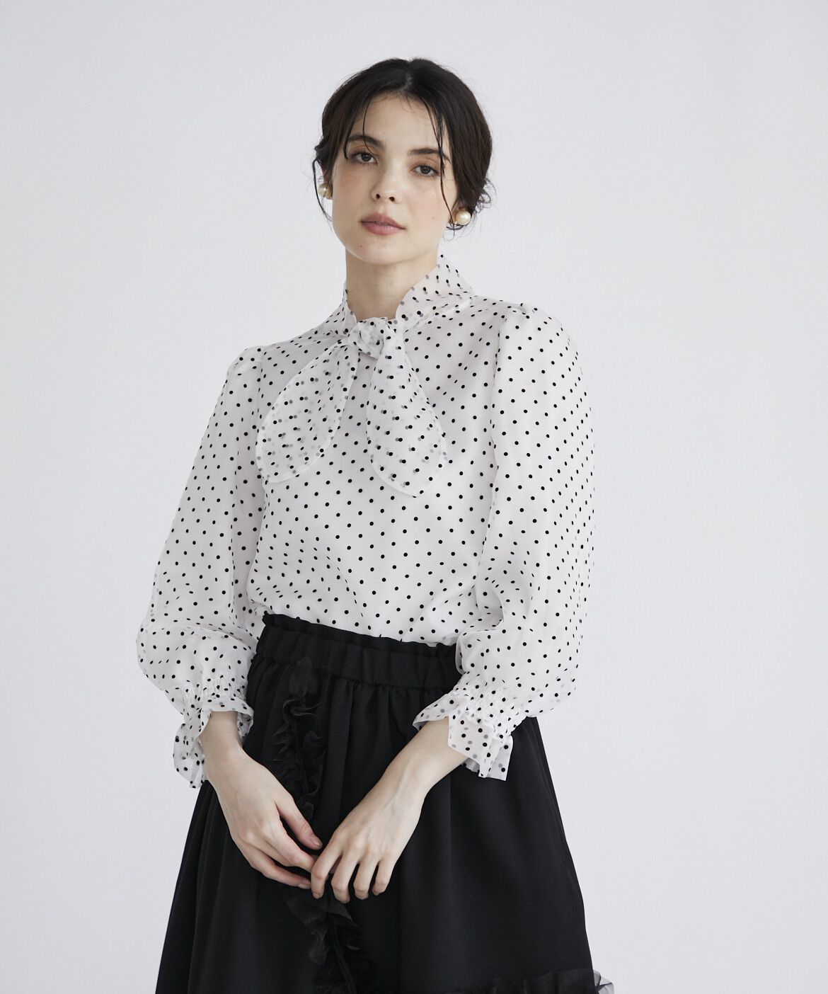 Maglie le cassetto「ドットフロッキーボウタイブラウス」|シャツ・ブラウス|
