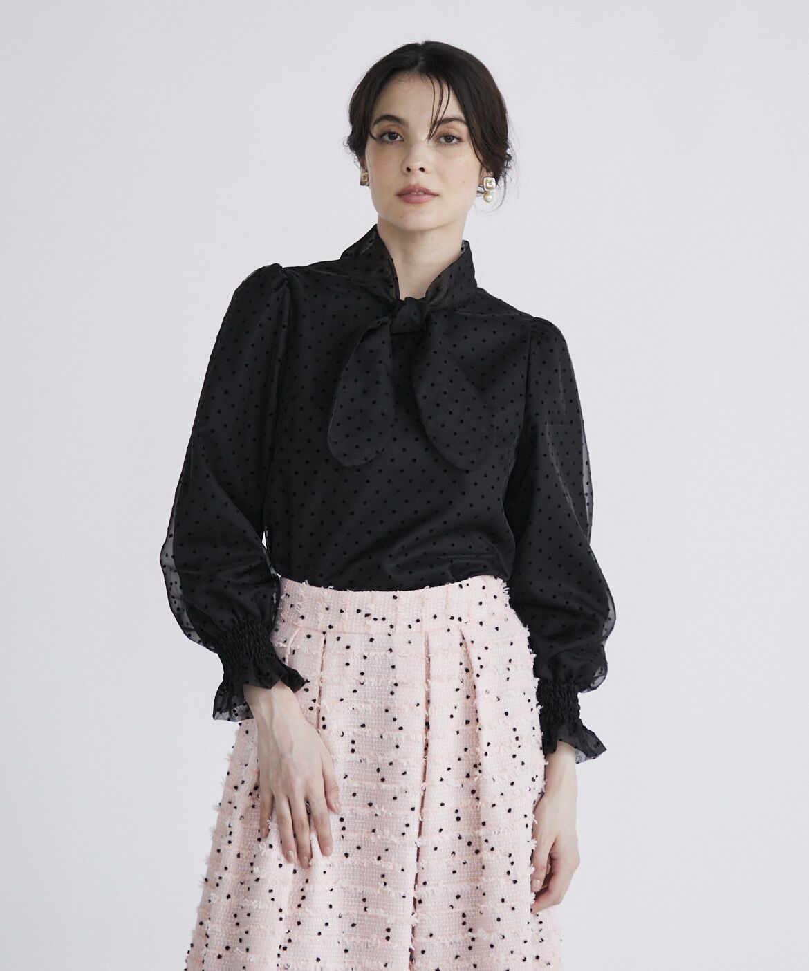 Maglie le cassetto「ドットフロッキーボウタイブラウス」|シャツ・ブラウス|