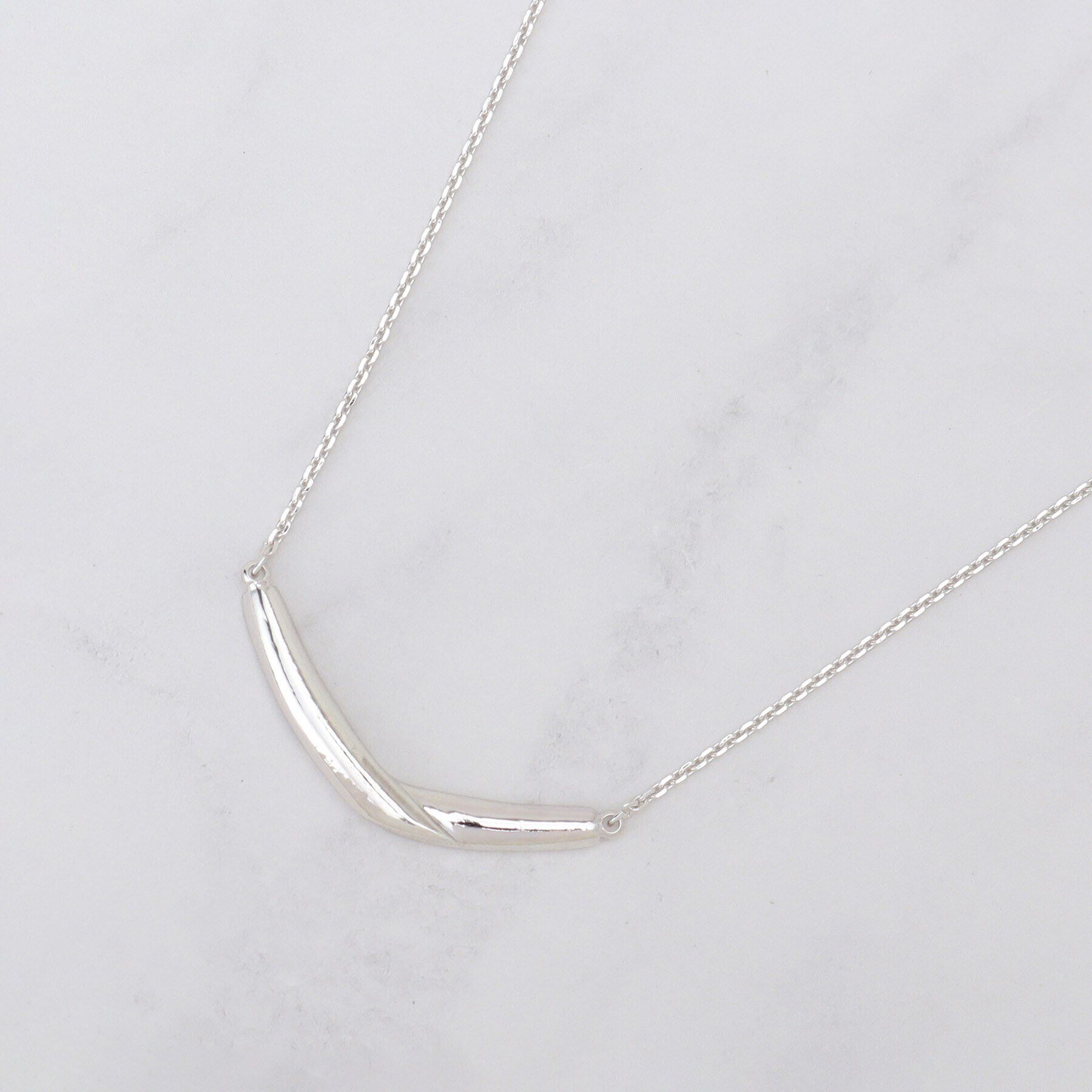 INDIVI「春SALE！V型バーデザインネックレス」|ネックレス|シルバー(006)