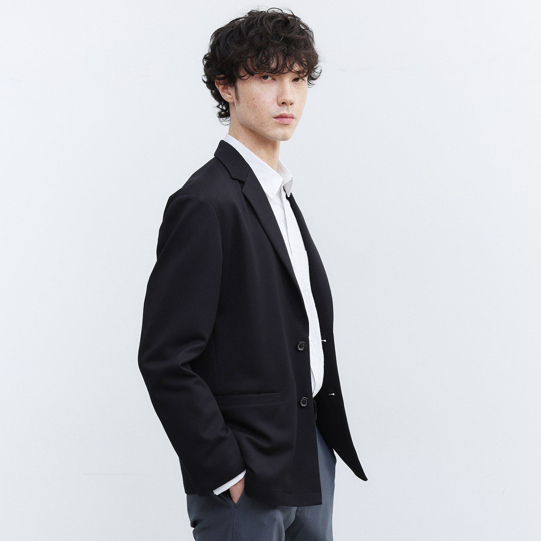 TAKEO KIKUCHI「【JUST ONE LAYER】ダウンファブリック テーラード ジャケット」|テーラードジャケット|