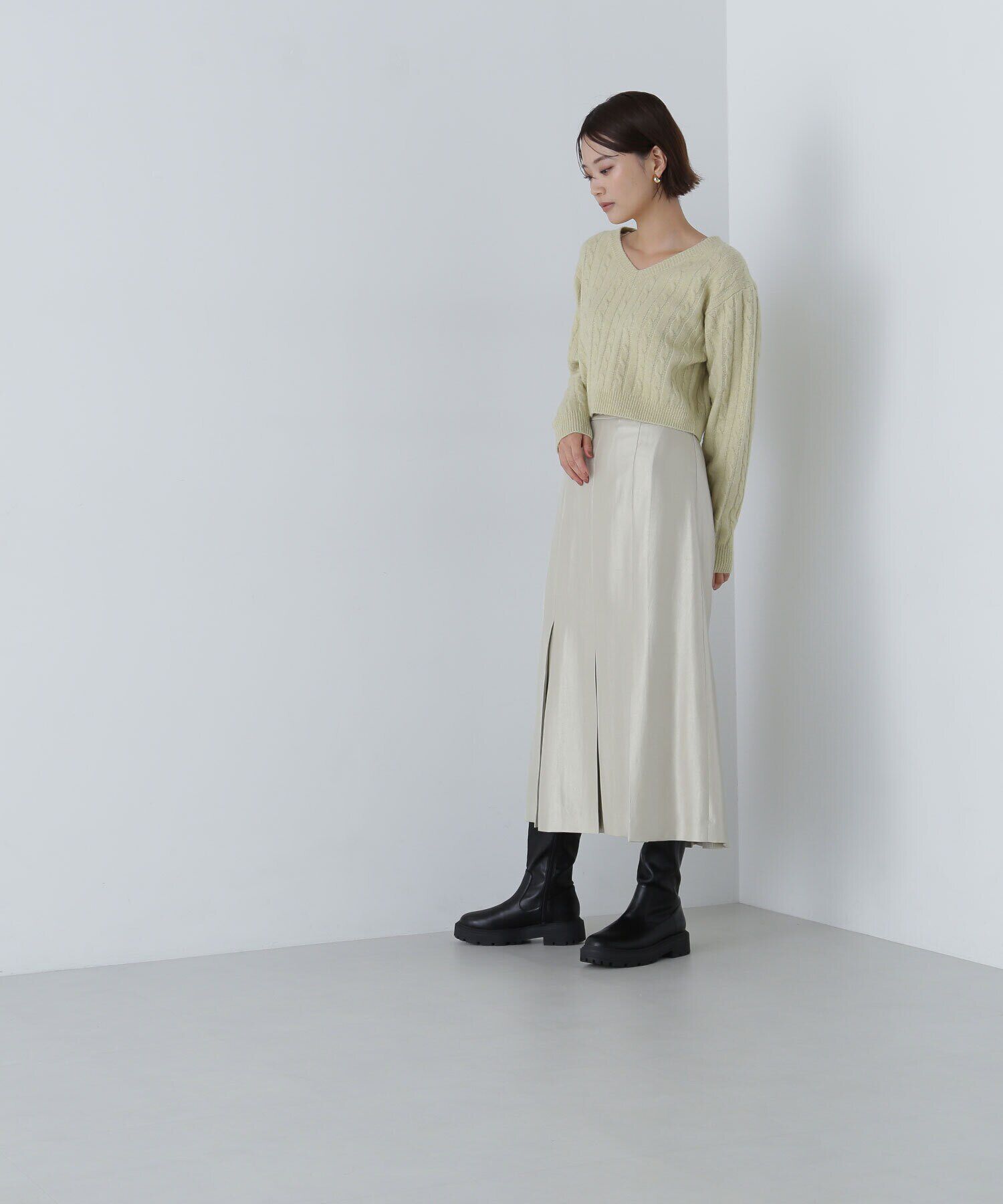  「＜グロッシーツイルシリーズ＞ボックスタックフレアスカート」|スカート|