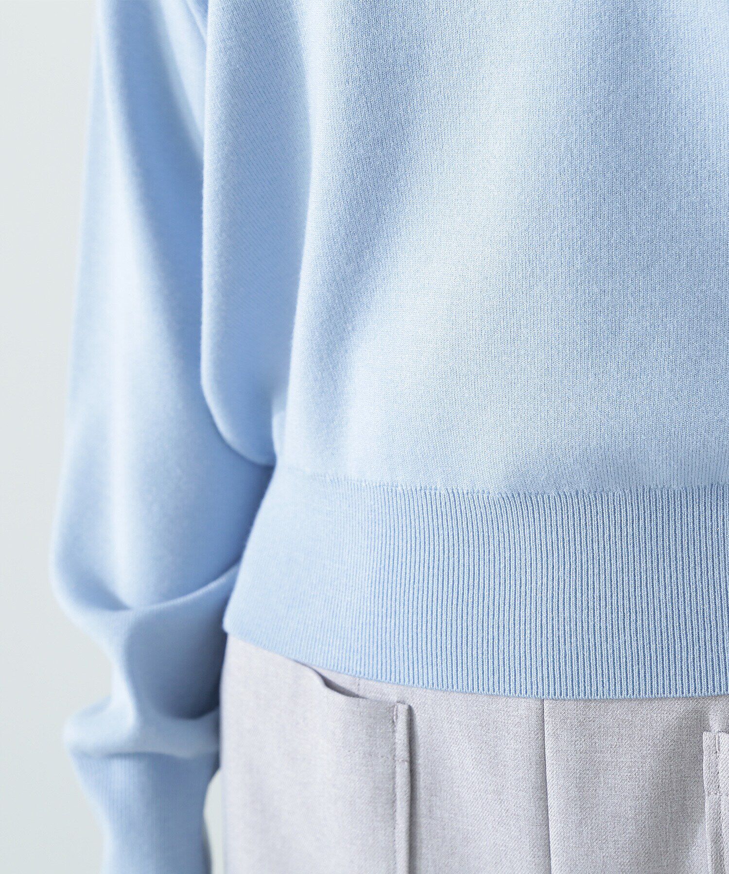  「総針ベーシックシリーズ Vネックニット」|ニット・セーター|