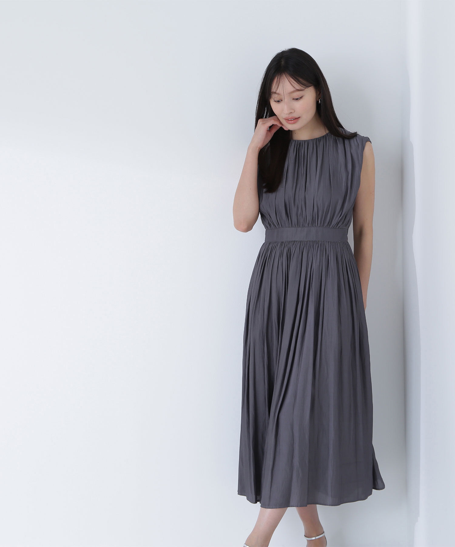  「割繊サテンギャザーワンピース」|ワンピース|