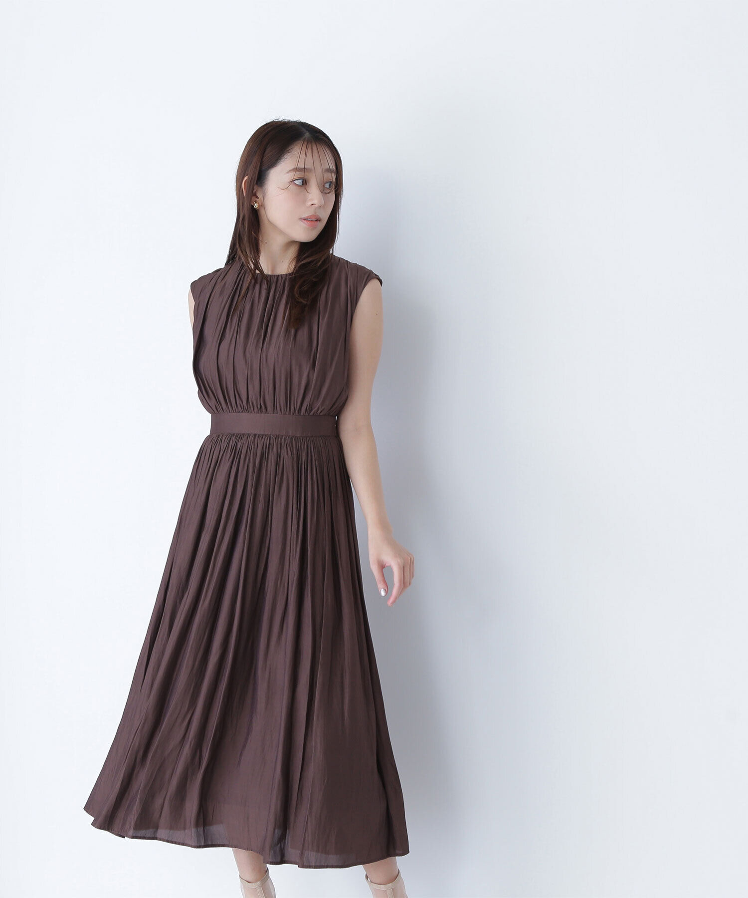  「割繊サテンギャザーワンピース」|ワンピース|