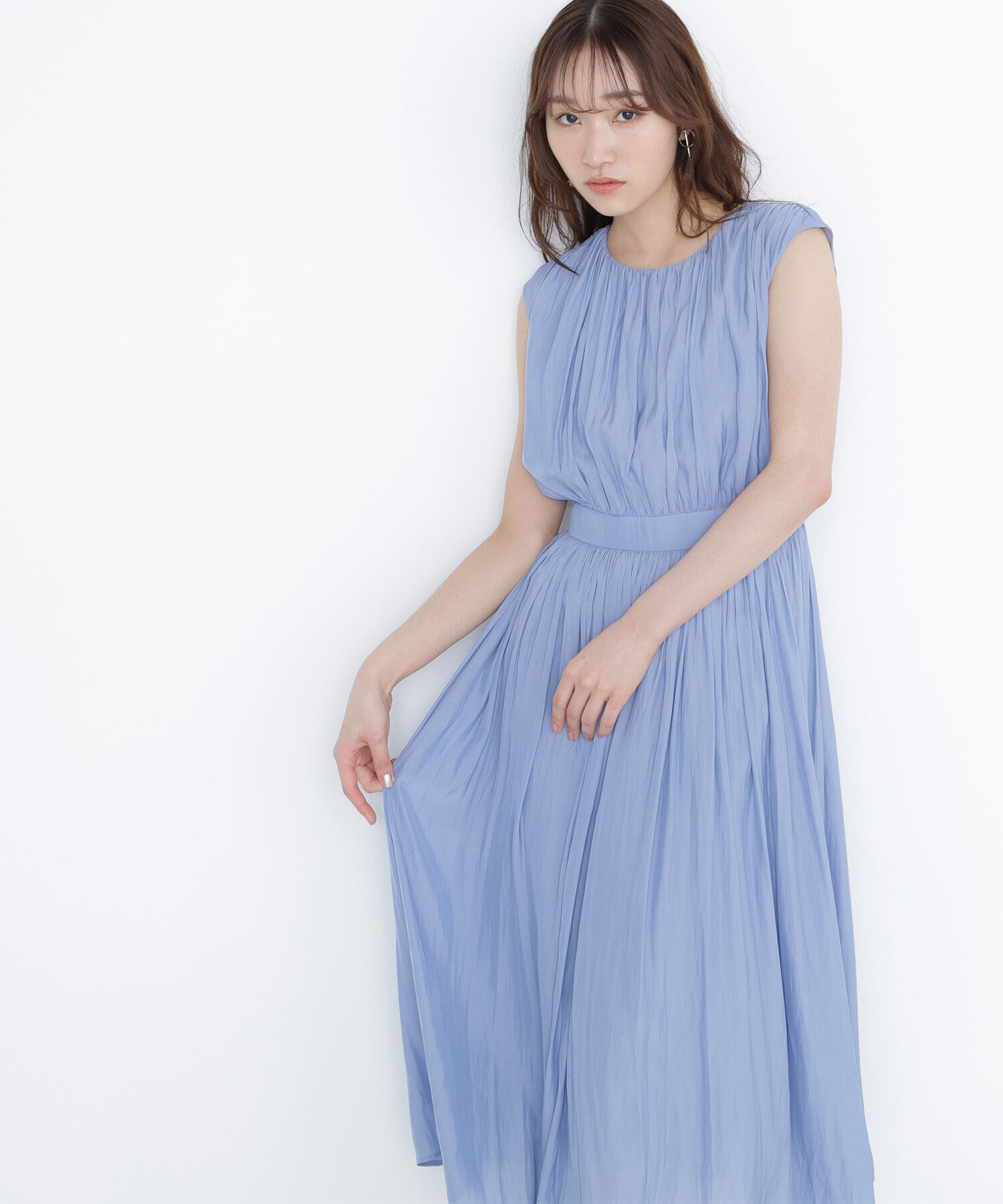  「割繊サテンギャザーワンピース」|ワンピース|