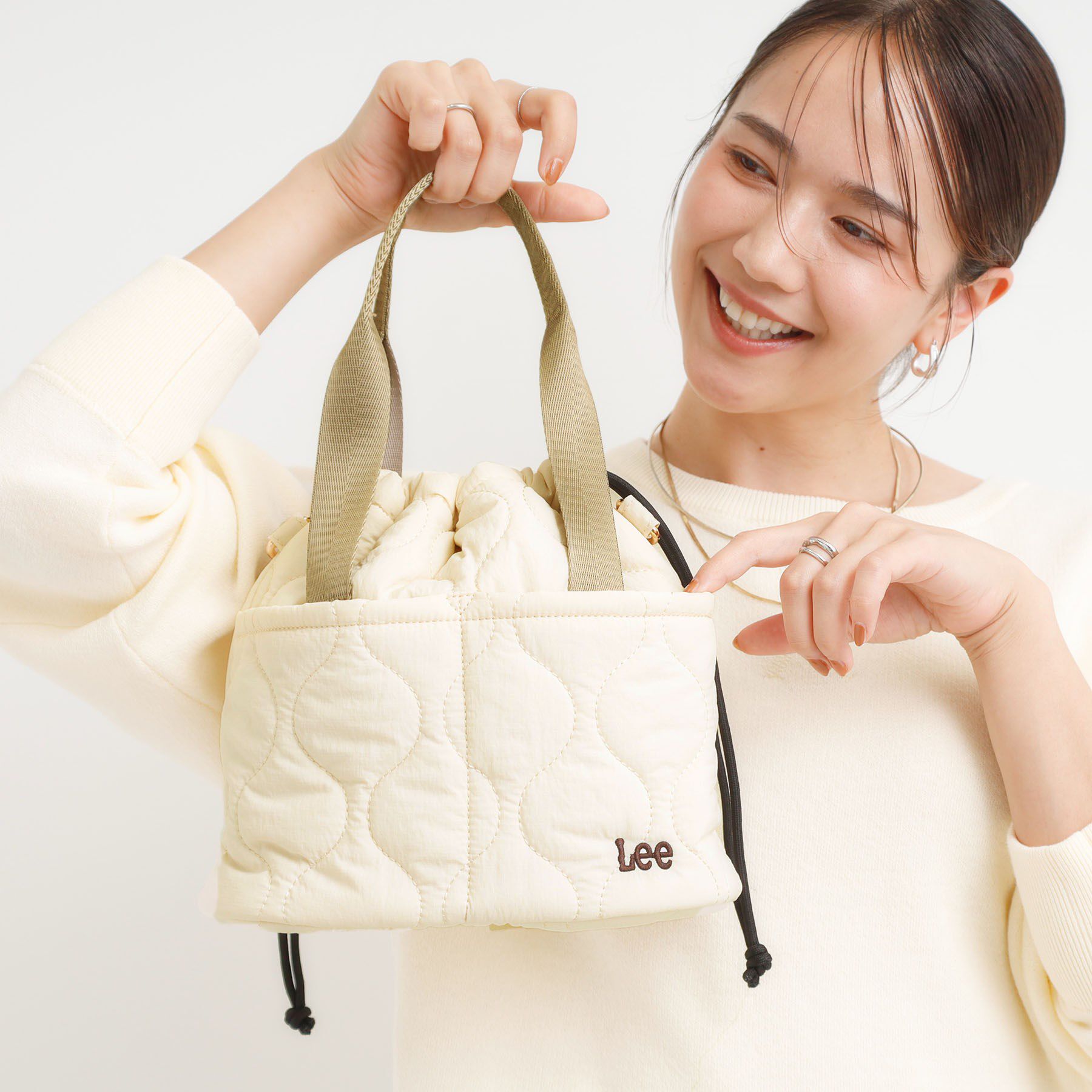 SHOO･LA･RUE「【Lee別注】巾着ショルダーバッグ」|ショルダー・メッセンジャー|アイボリー(804)